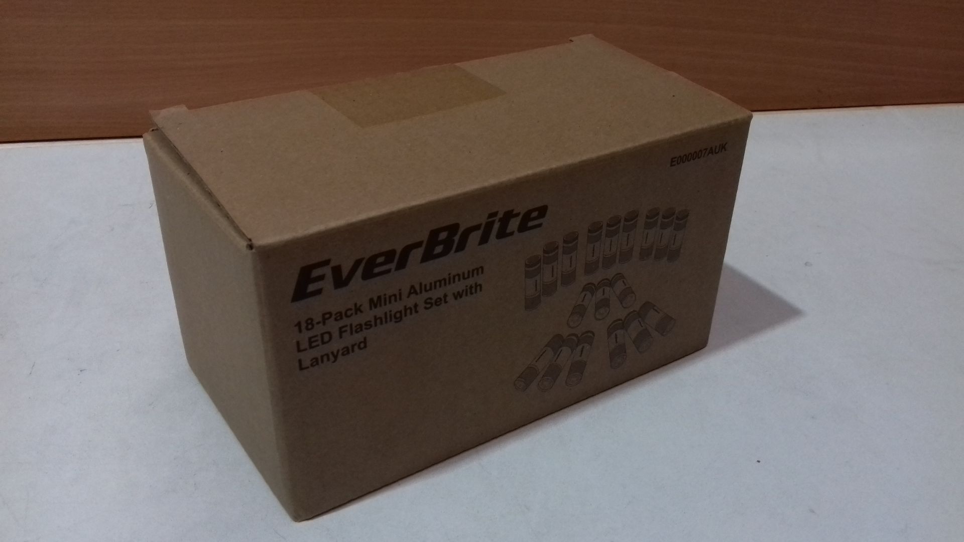 RRP £21.07 EverBrite 18-Pack LED Mini Pocket Torch - Image 2 of 2