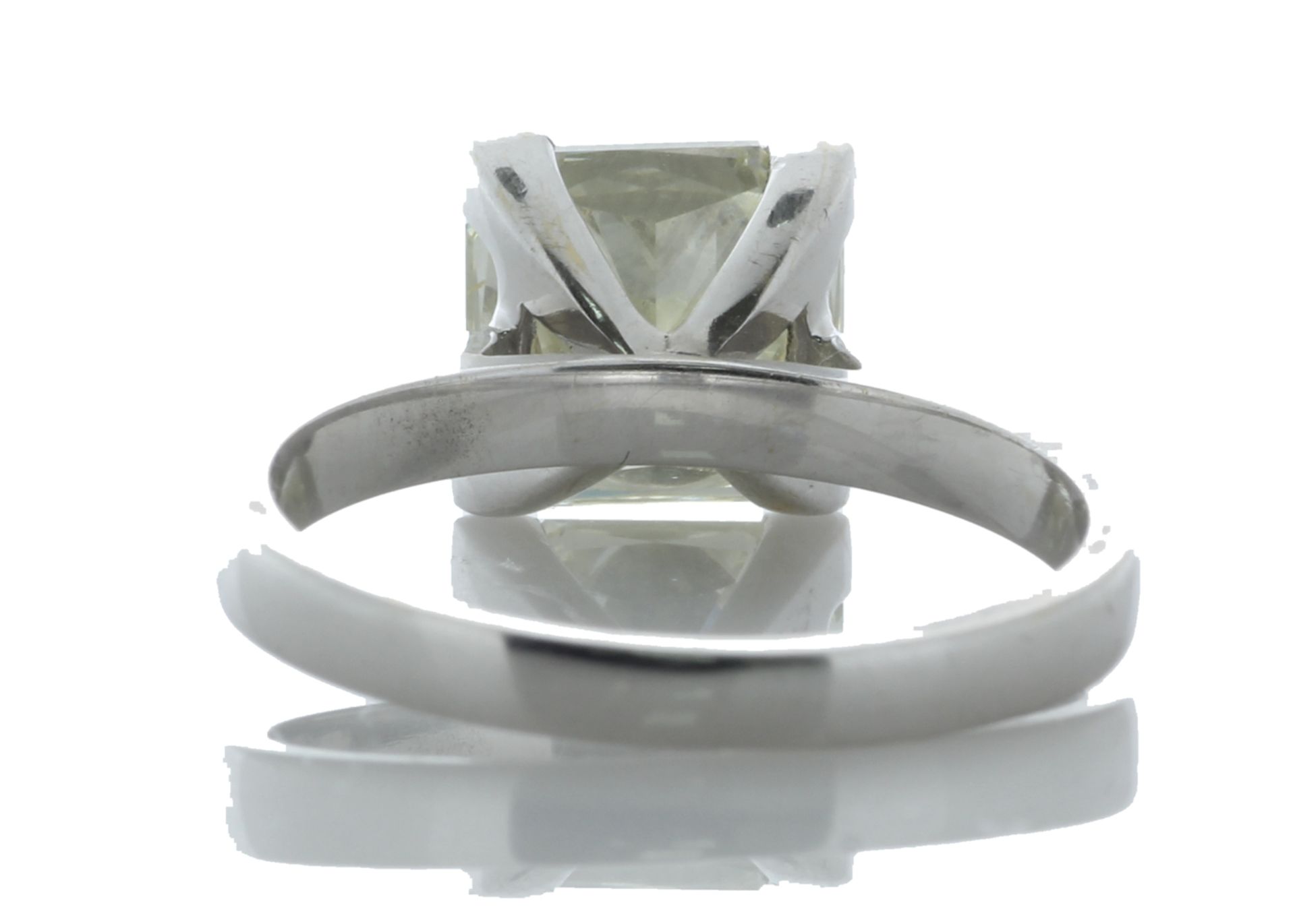 18ct White Gold Single Stone Radiant Cut Diamond Ring 3.02 Carats - Valued by GIE £89,540.00 - - Image 4 of 5