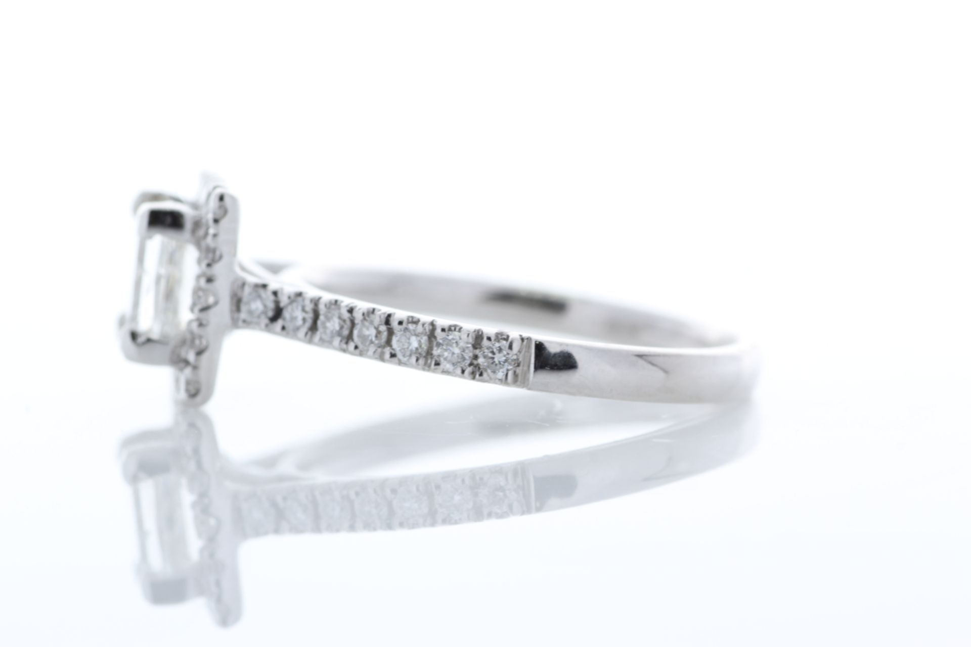 18ct White Gold Single Stone Princess Cut With Halo Shoulders Stone Setting Diamond Ring (1.00) 1.36 - Image 2 of 6