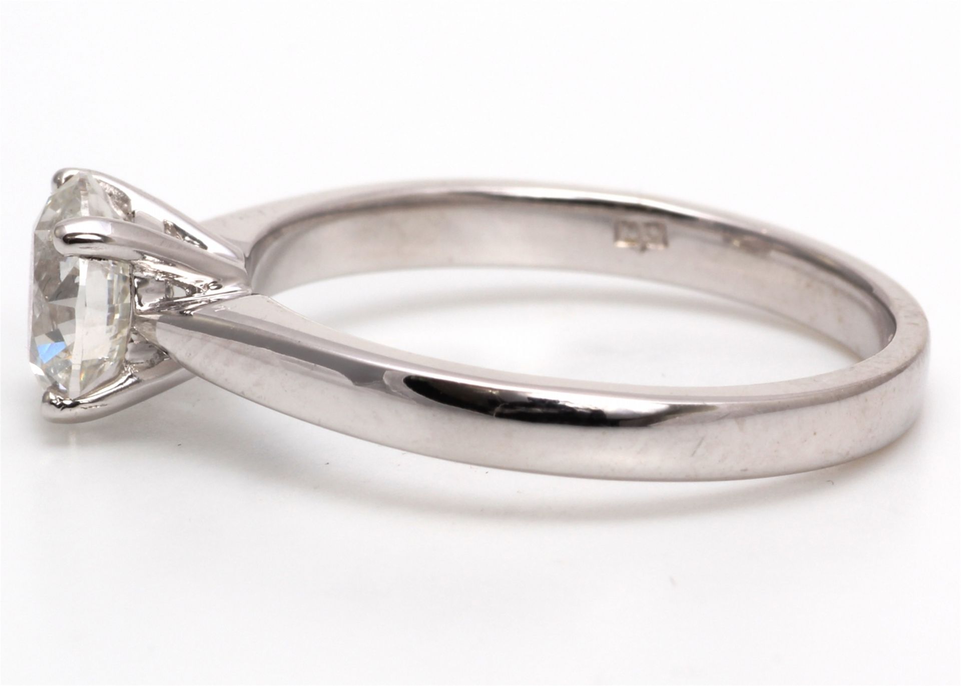 18ct White Gold Single Stone Diamond Ring 1.05 Carats - Valued by AGI £20,590.12 - A gorgeous - Image 3 of 4