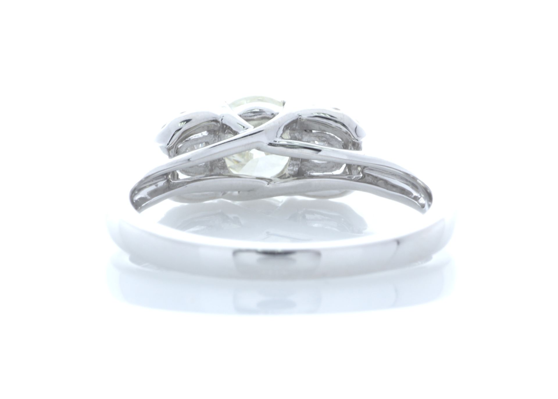 18ct White Gold Three Stone Claw Set Diamond Ring (0.75) 1.02 Carats - Valued by IDI £9,795.00 - One - Image 3 of 5