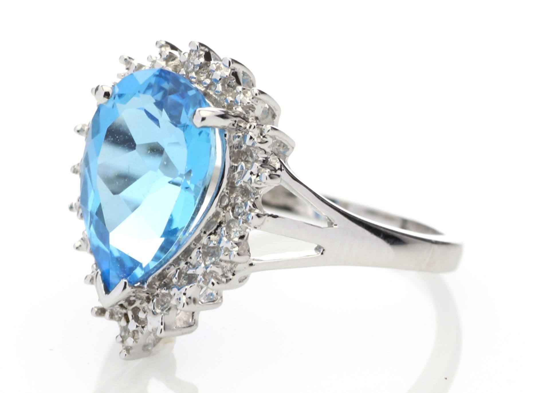 9ct White Gold Diamond And Blue Topaz Ring 0.01 Carats - Valued by AGI £1,045.00 - A stunning pear - Image 2 of 5