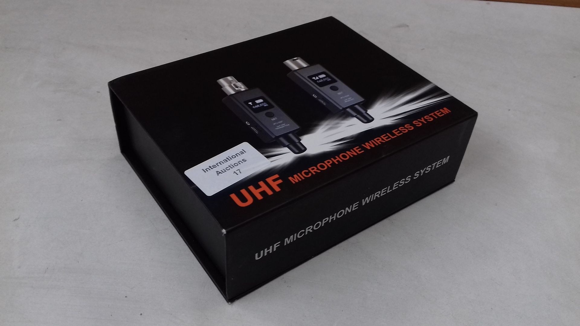 RRP £63.98 UHF Wireless Microphone System - Image 2 of 2