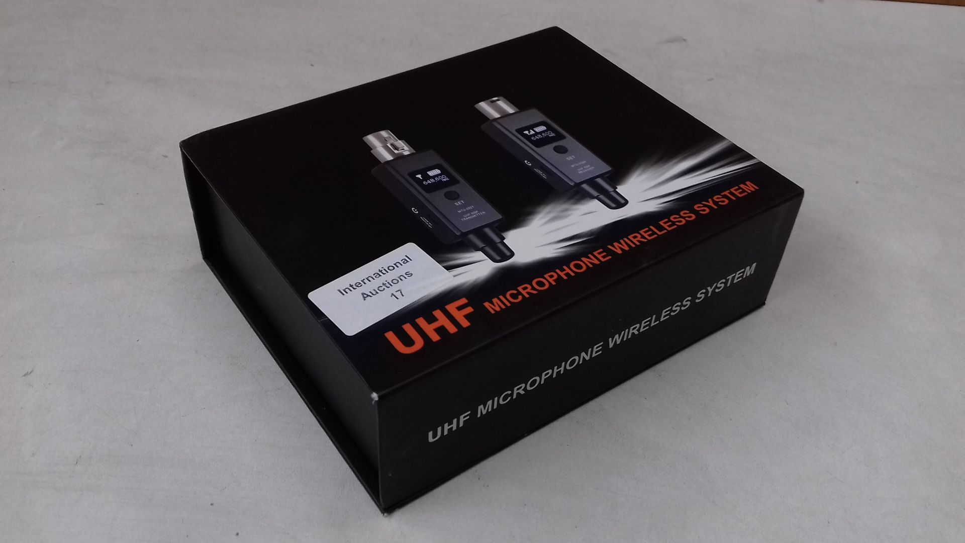 RRP £63.98 UHF Wireless Microphone System - Image 2 of 2