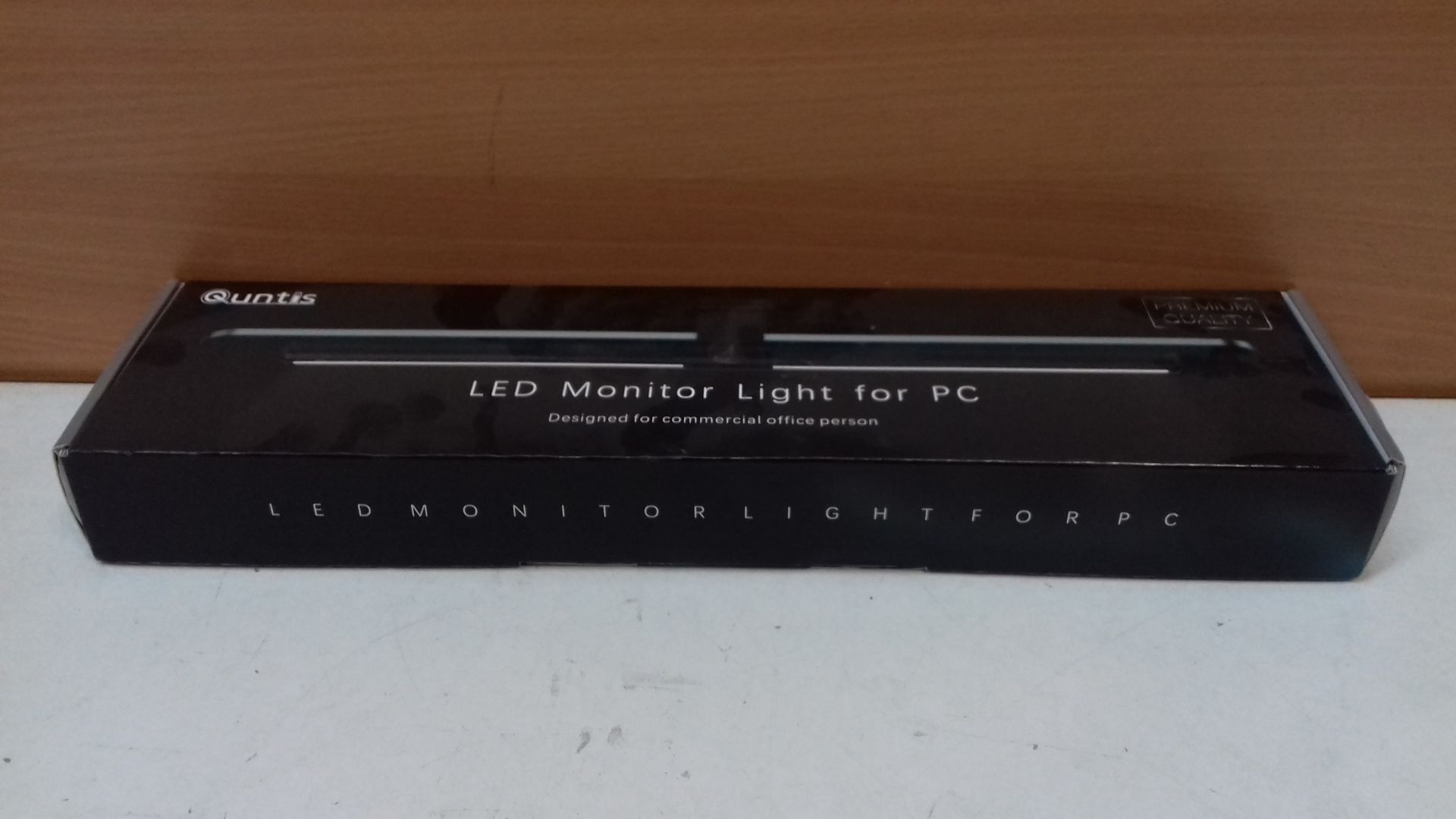 RRP £35.99 Quntis Computer Monitor Lamp Auto-Dimming - Image 2 of 2