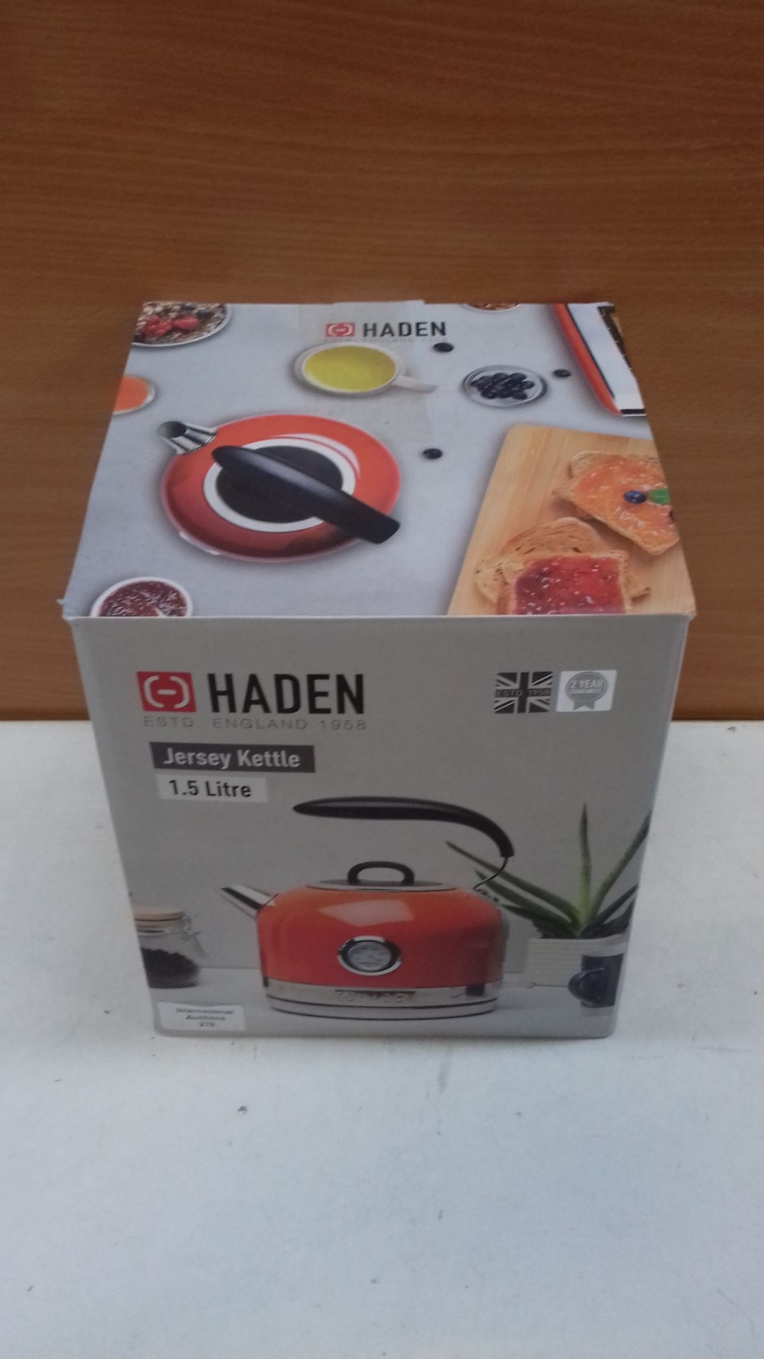 RRP £45.00 Haden Jersey Cordless Kettle - Image 2 of 2