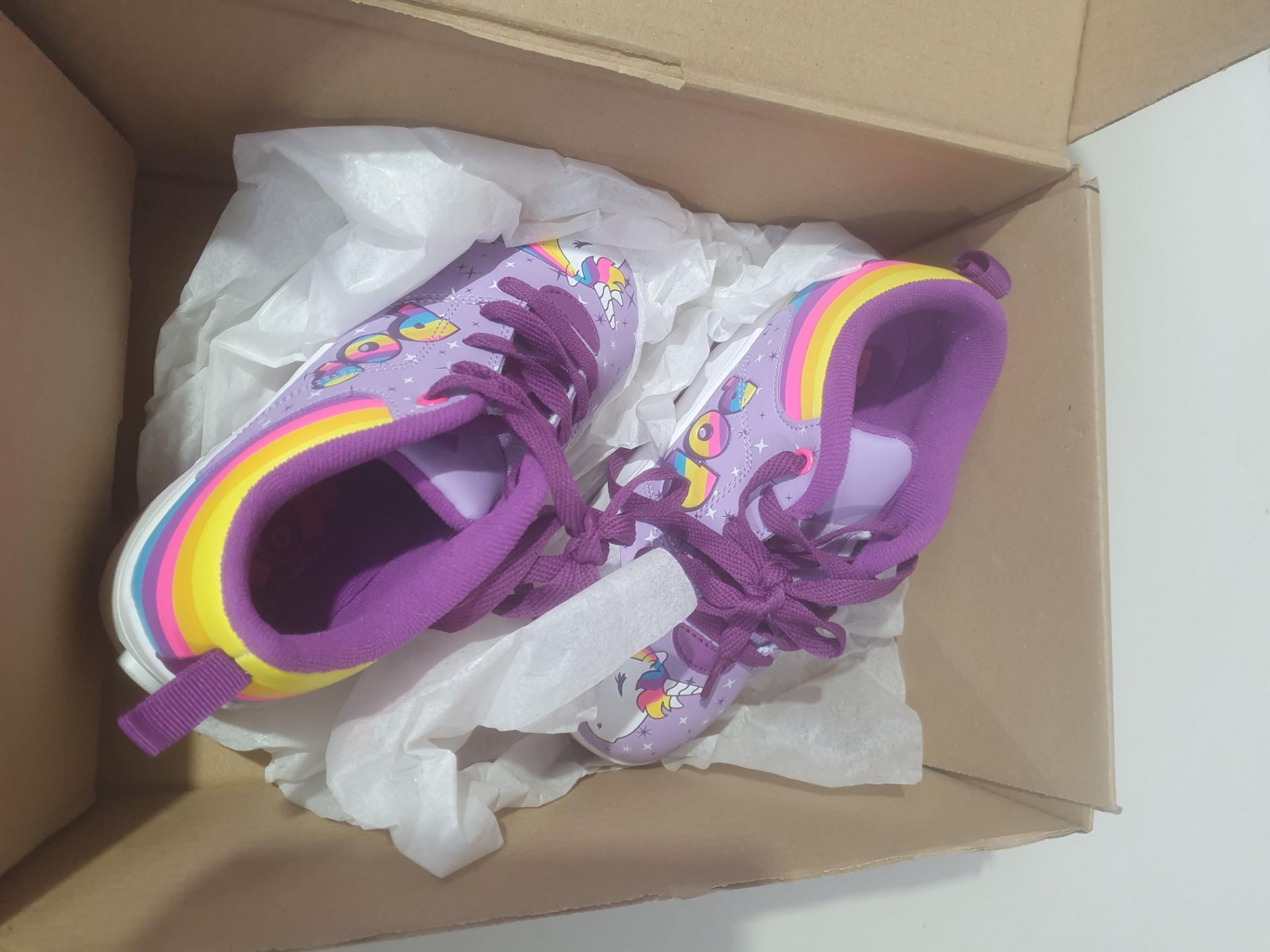 RRP £33.00 Heelys POP Strive Sneaker, Lilac Rainbow Unicorn, 1 UK - Image 2 of 2