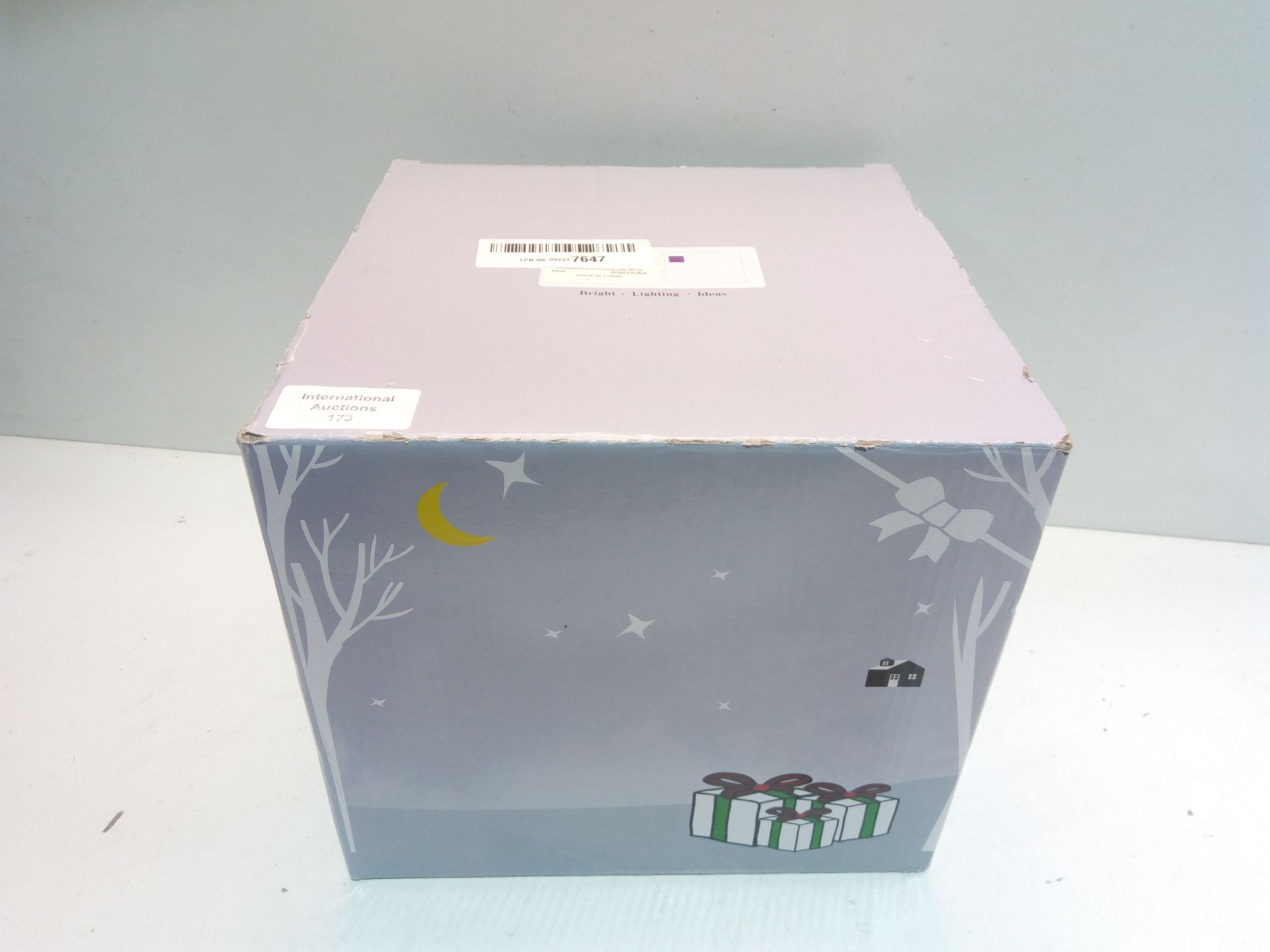 RRP £42.98 EAMBRITE 3PK Light up Present Boxes Silver Gift Boxes - Image 2 of 2