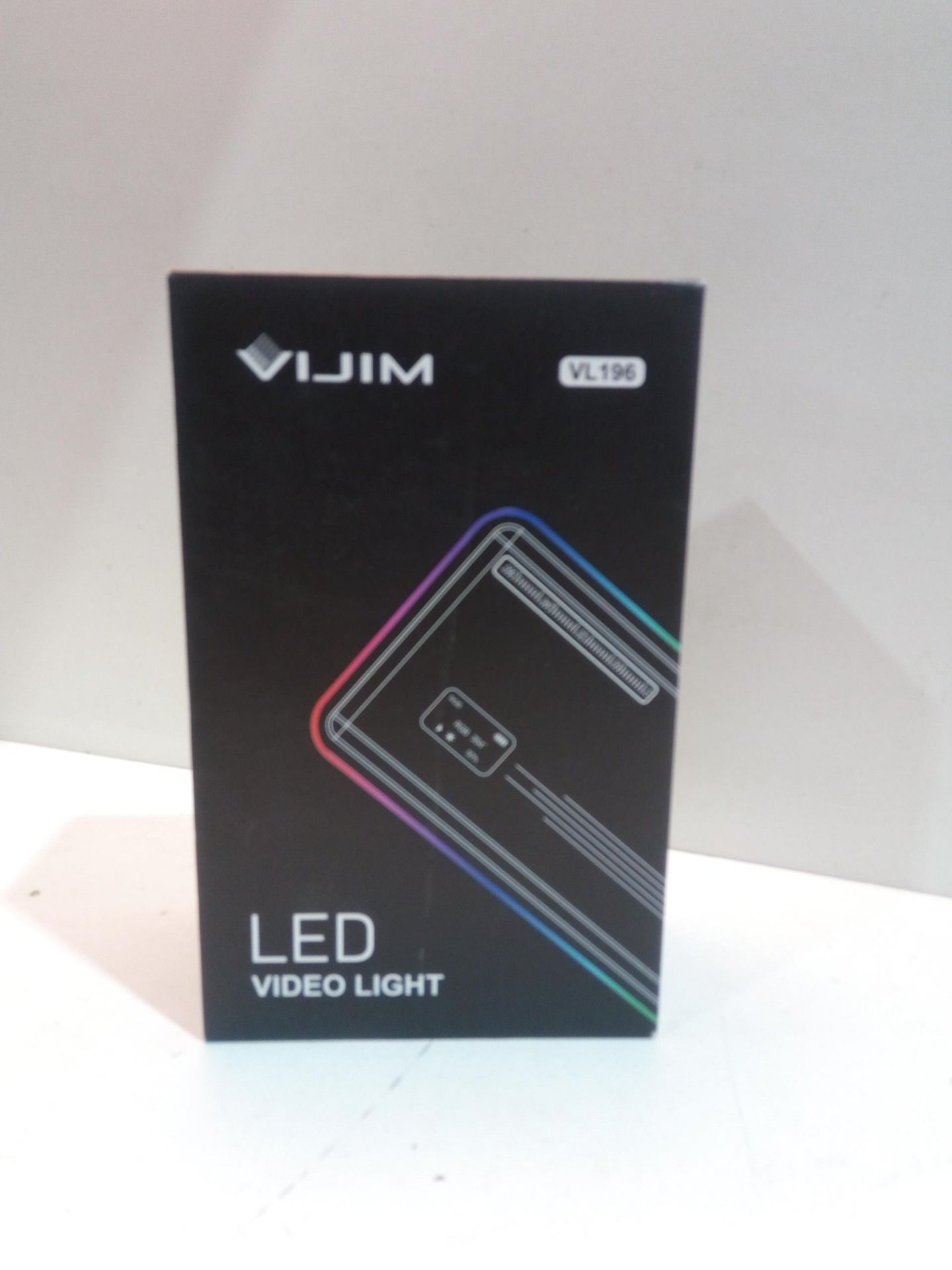 RRP £55.85 ULANZI VIJIM VL196 Multi Colour RGB LED Lamp for Camera - Image 2 of 2