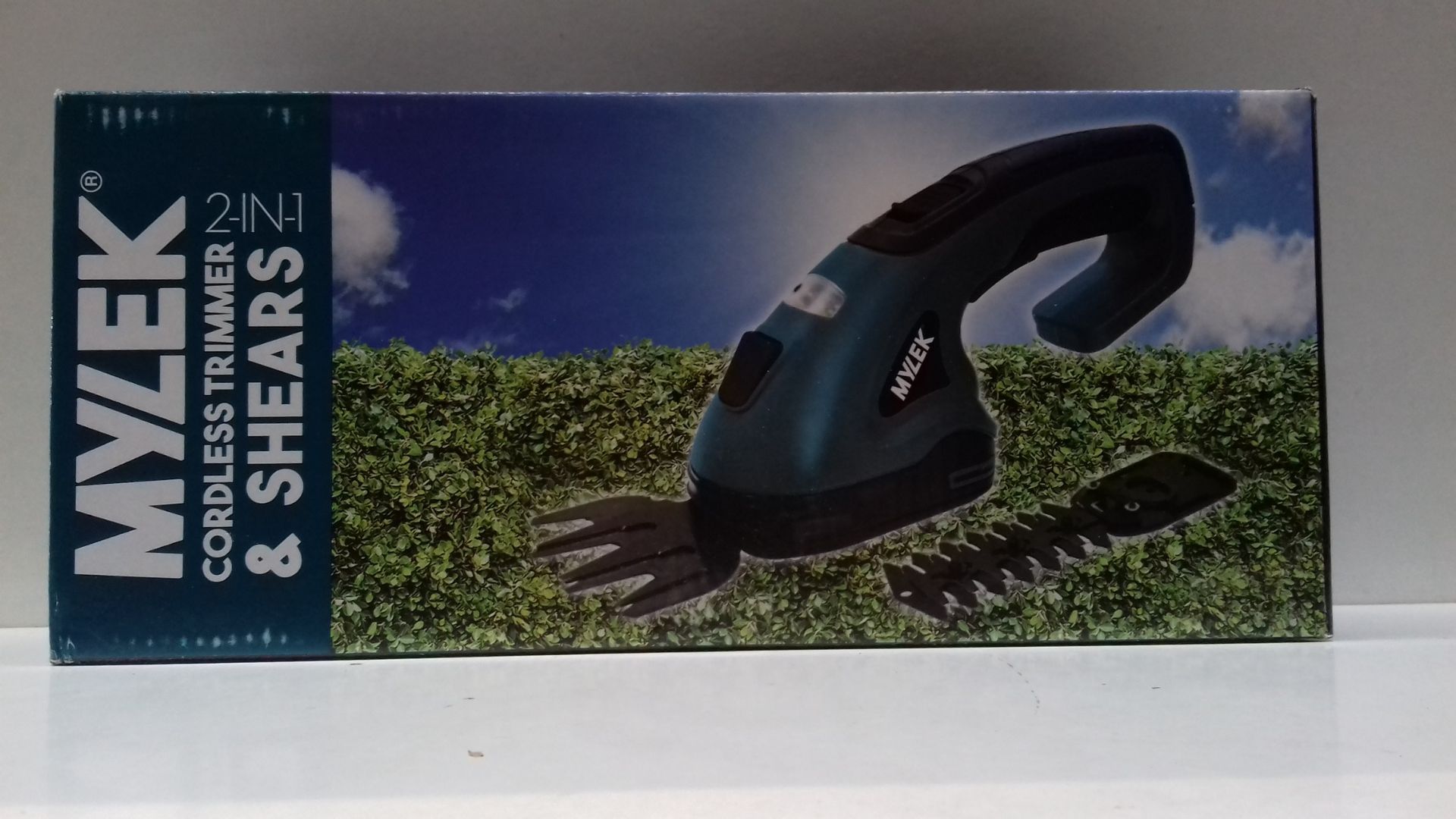 RRP £29.95 MYLEK 2-in-1 Li-ion Cordless Hedge Trimmer & Grass Shears with 2 Blades - Image 2 of 2