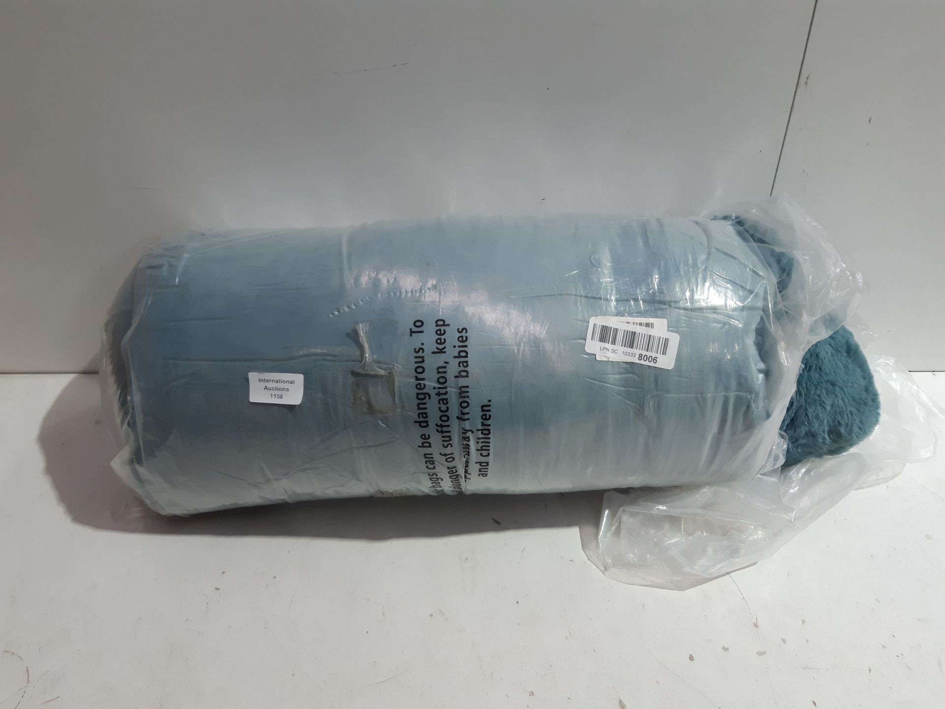 RRP £37.99 Milliard Reading Pillow with Shredded Memory Foam/Lumbar Support Cushion - Image 2 of 2