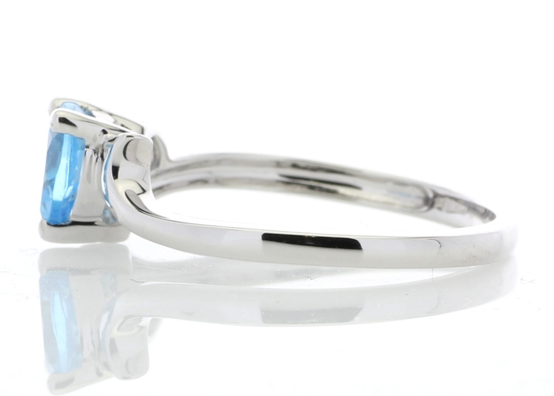 9ct White Gold Diamond and Heart Shaped Blue Topaz Ring 0.01 Carats - Valued by AGI £825.00 - This - Image 3 of 4