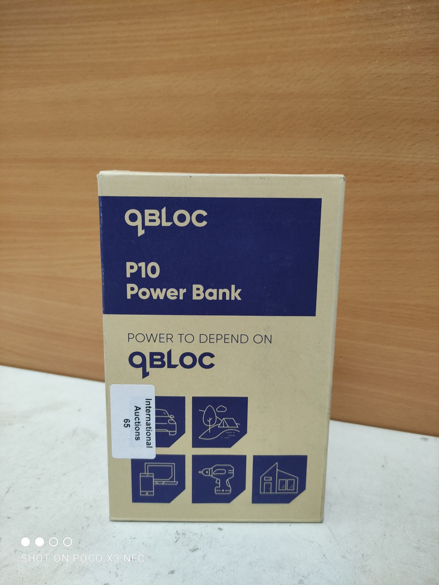 RRP £23.99 qBLOC P10 Fast Charge Power Bank - Image 2 of 2