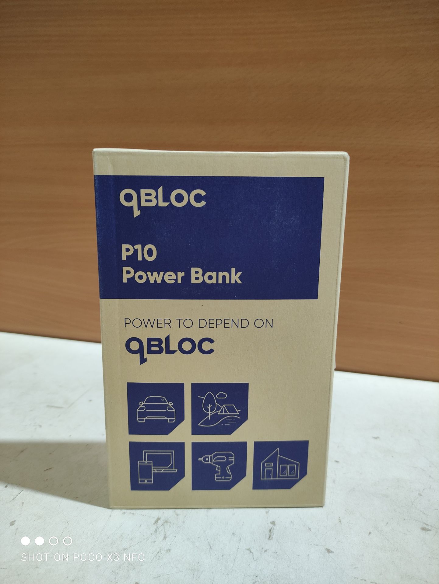 RRP £23.99 qBLOC P10 Fast Charge Power Bank - Image 2 of 2