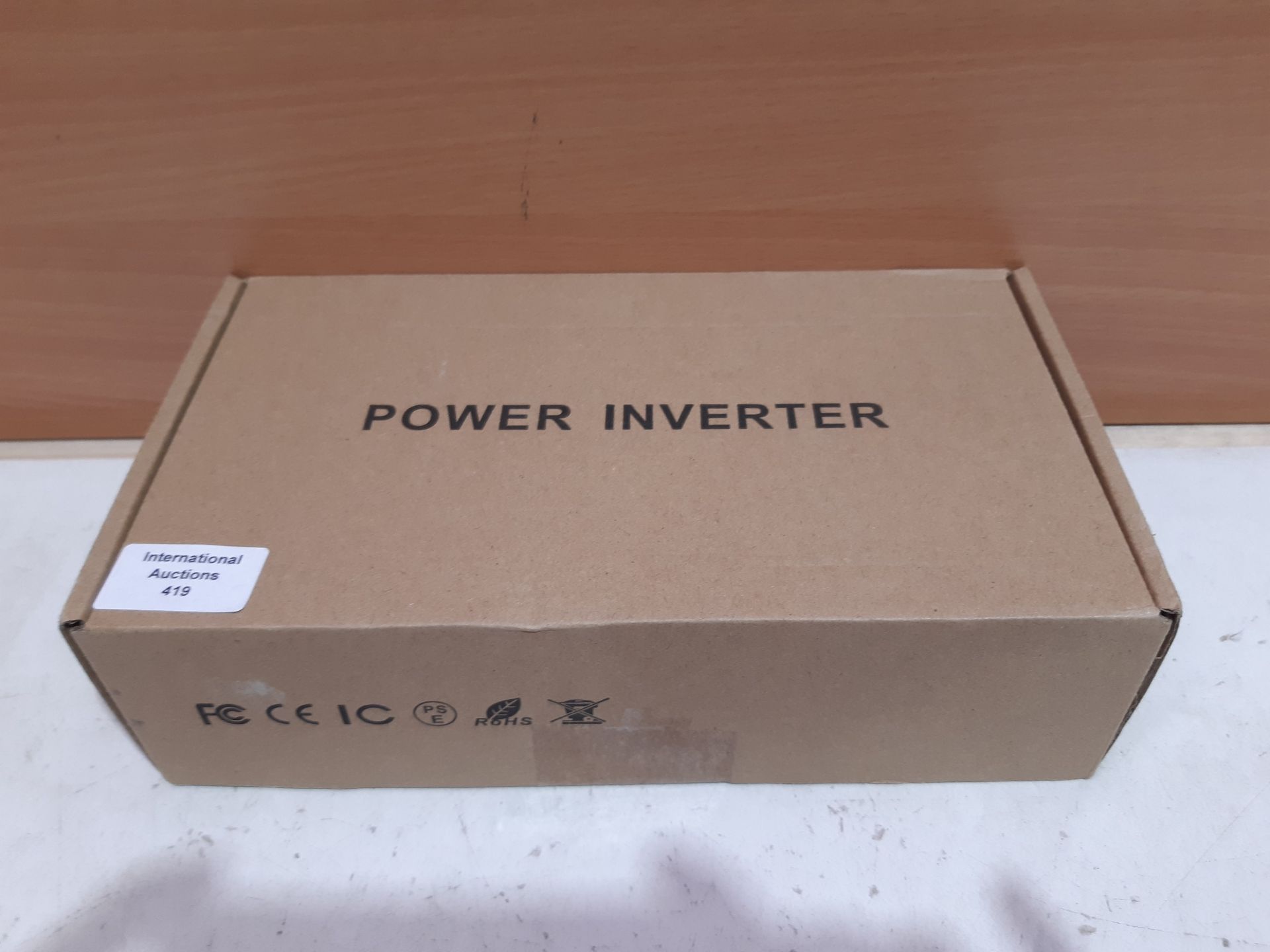 RRP £59.99 800W/2000W Power Inverter DC 12V to 230V 240V AC Car - Image 2 of 2