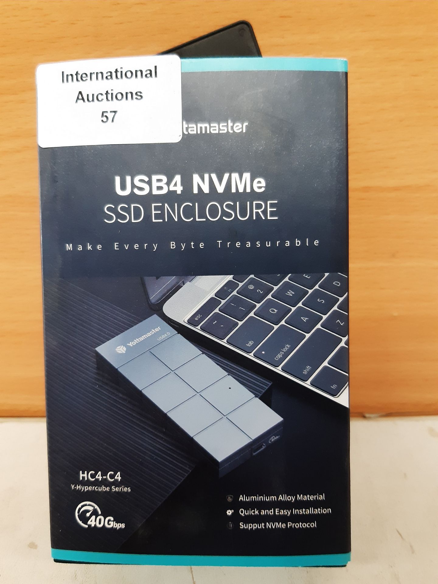 RRP £156.98 USB4 NVMe Enclosure - Image 2 of 2