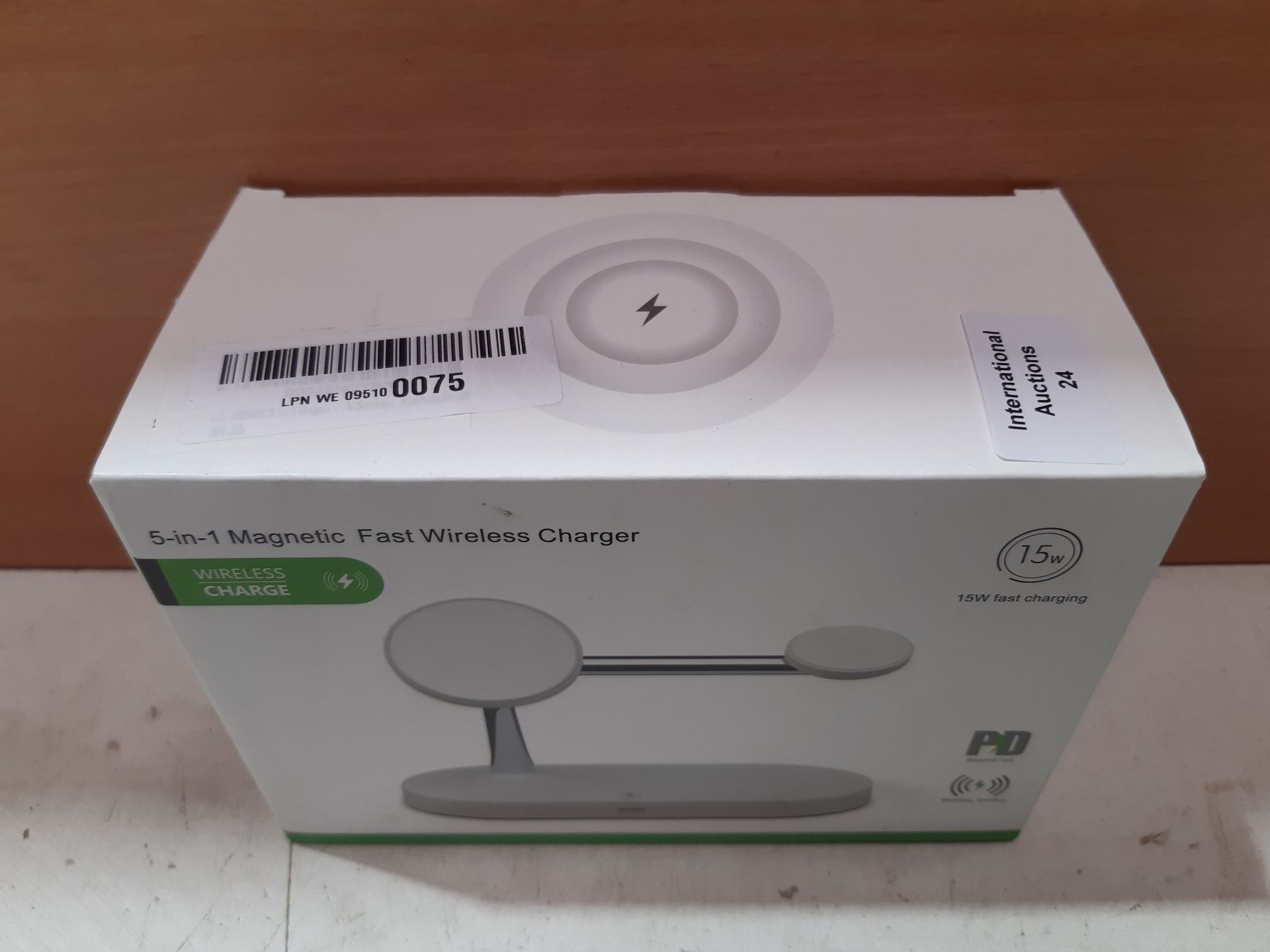 RRP £39.98 LC.imeeke 3 in 1 Magnetic Wireless Charger with Night Light - Image 2 of 2
