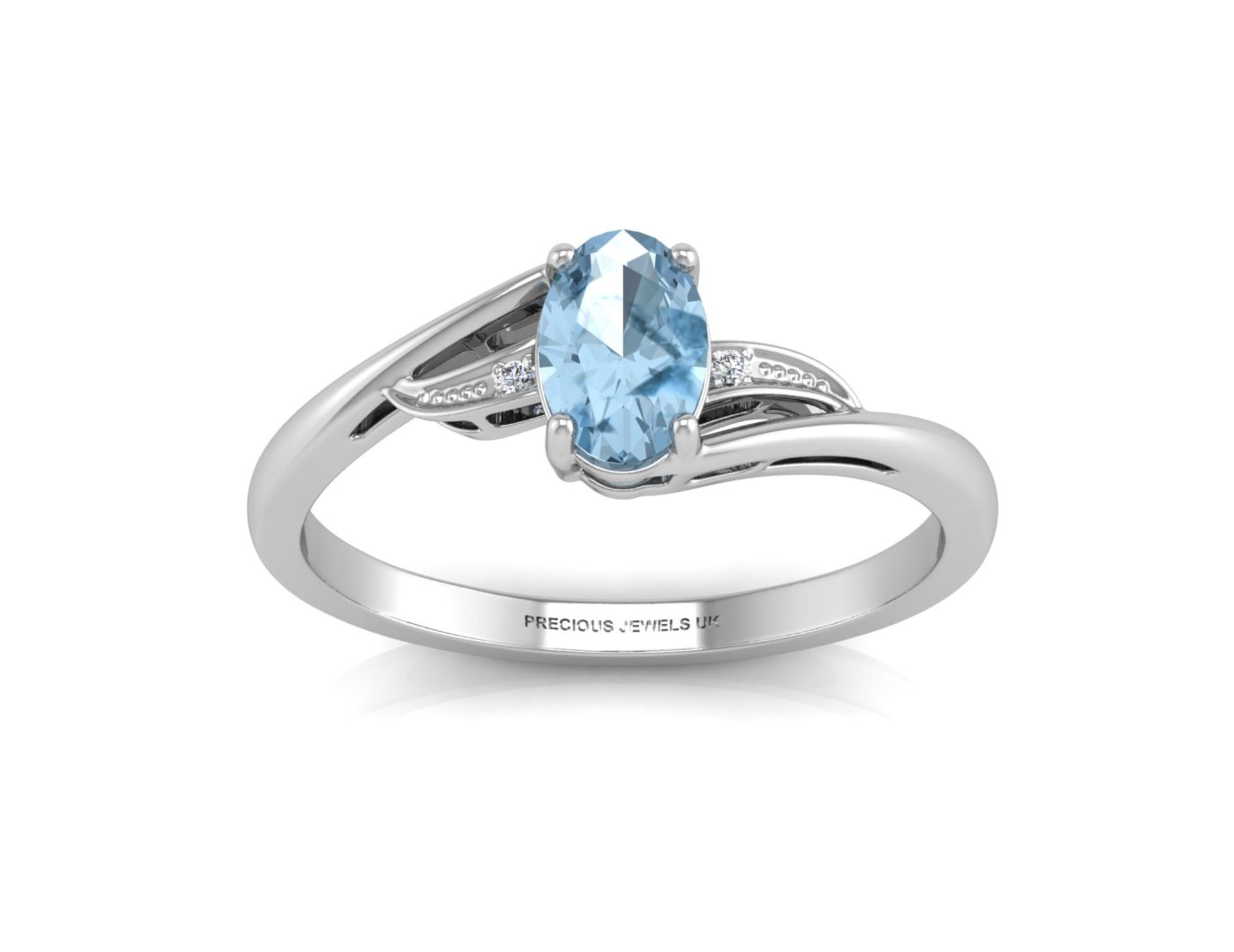 9ct White Gold Fancy Cluster Diamond Blue Topaz Ring 0.10 Carats - Valued by GIE £905.00 - An oval - Image 3 of 5