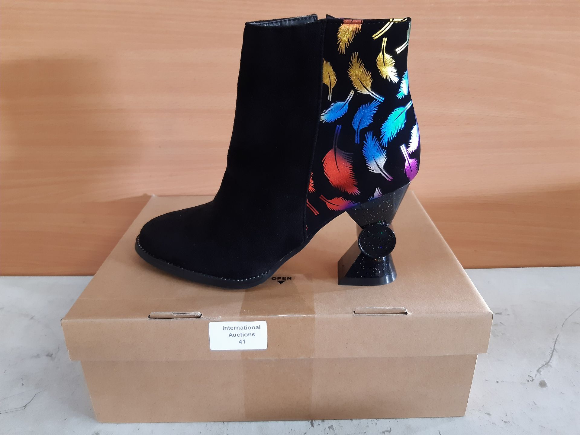 RRP £43.00 GUIHUA Women's Feather Printed Pattern High Heel Dress Boots (3 UK, Feather) - Image 2 of 2