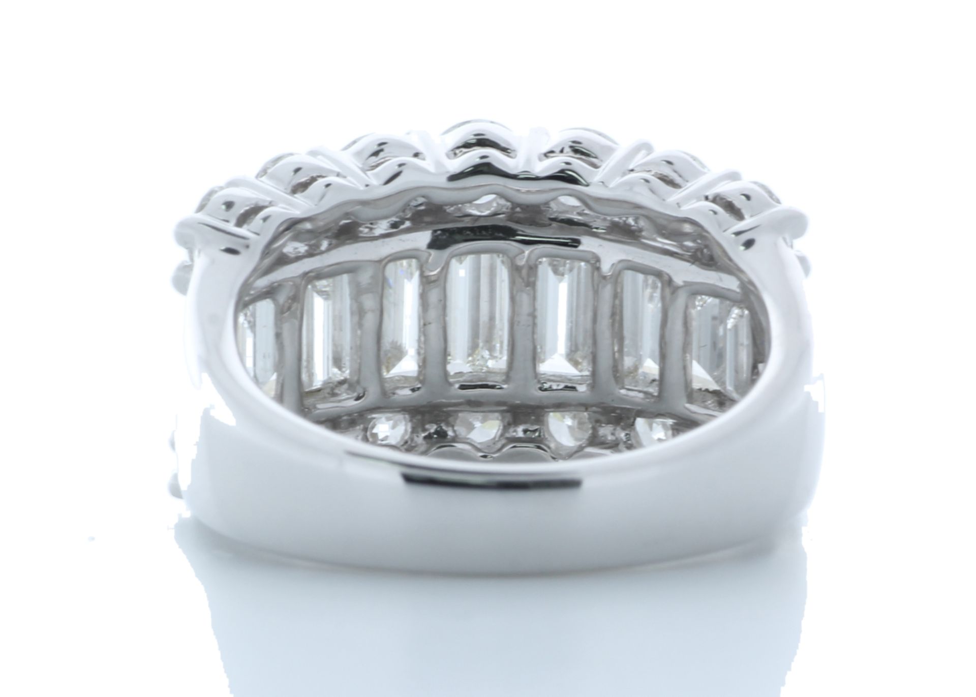 18ct White Gold Channel Set Semi Eternity Diamond Ring 2.97 Carats - Valued by AGI £22,450.00 - 18ct - Image 3 of 4