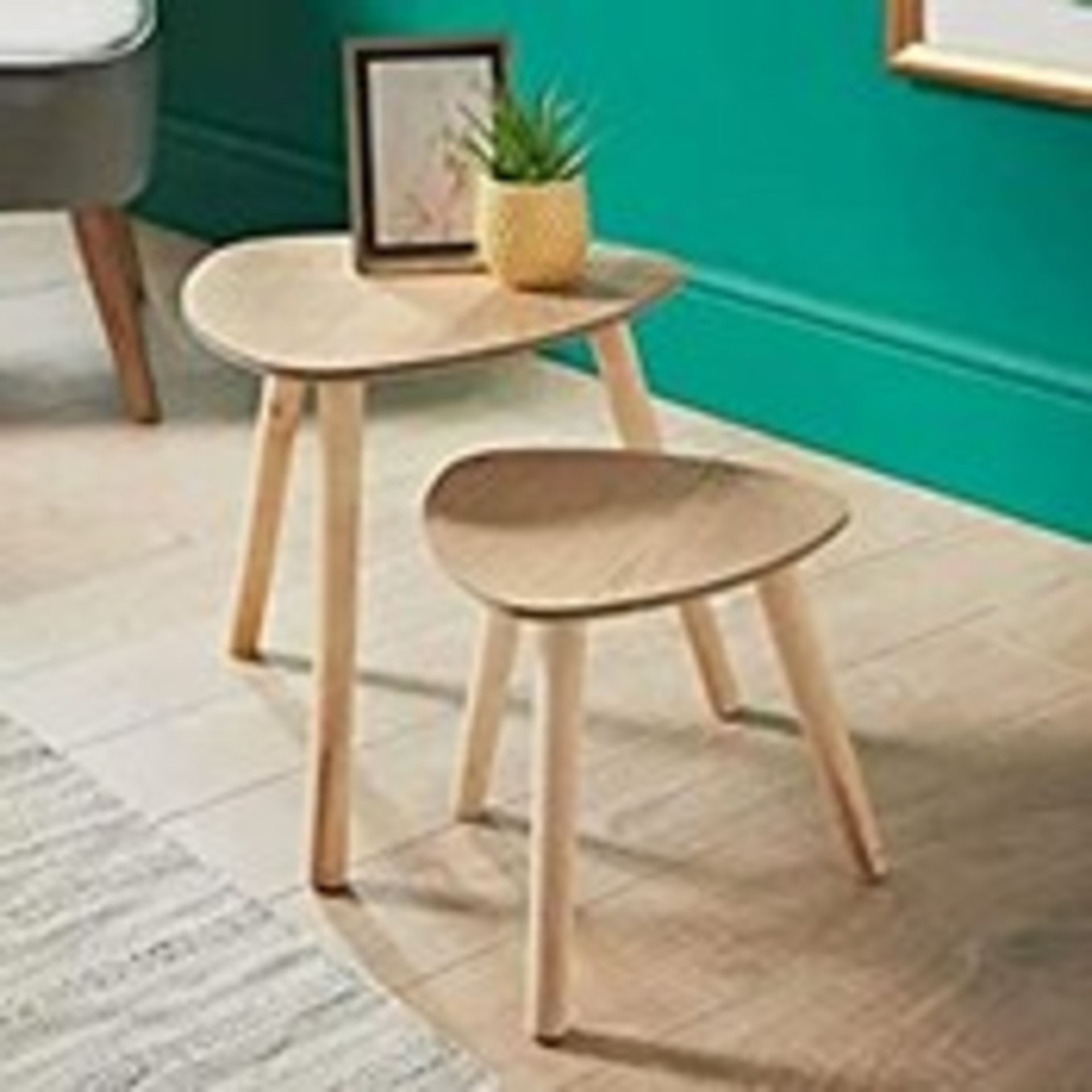 RRP £29.94 UK-HOME-BARGAINS Nest Of 2 Side Tables OAK EFFECT FINISH