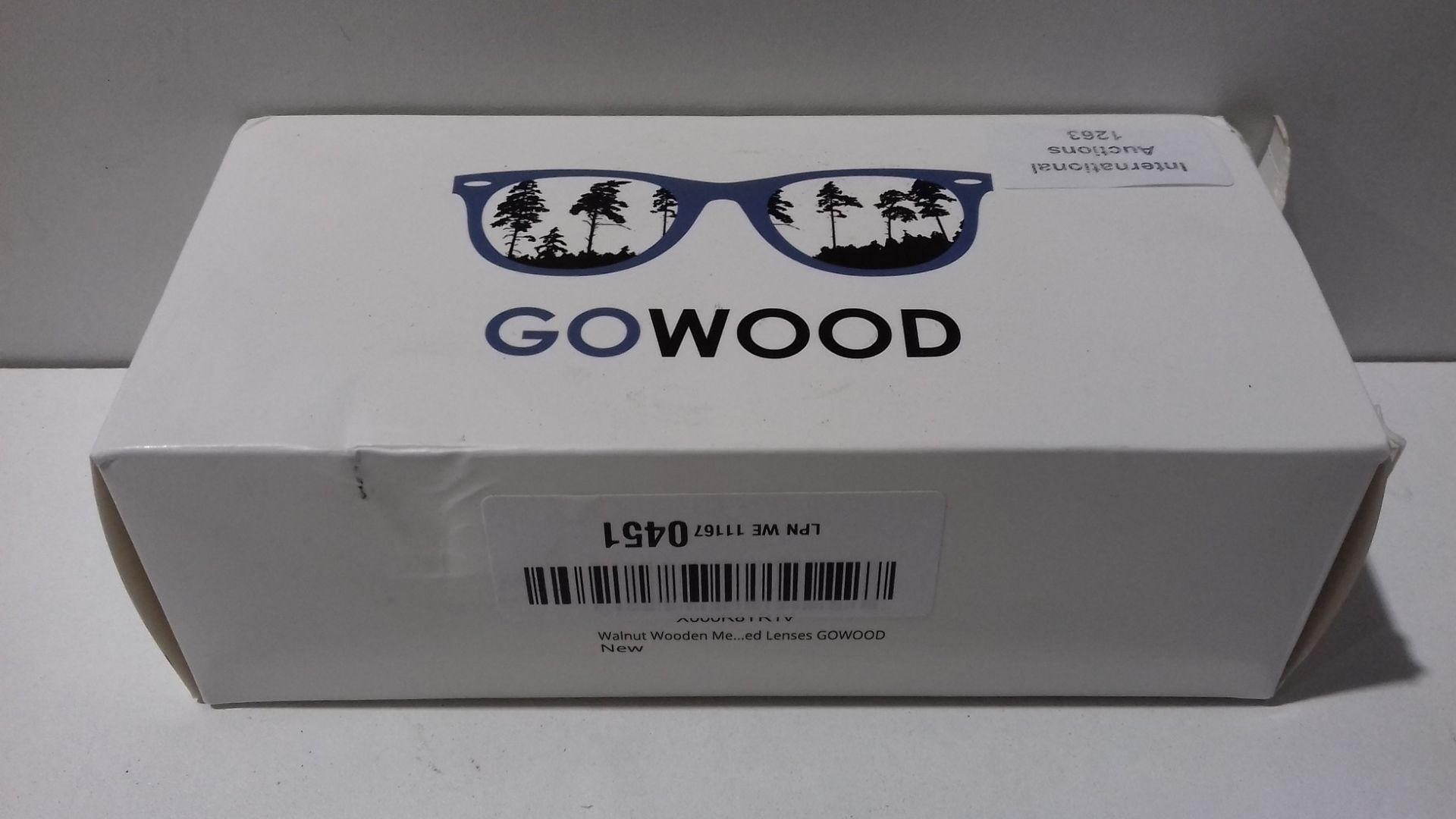 RRP £41.15 Wood Sunglasses Men and Women with Walnut Wooden Temples - Image 2 of 2