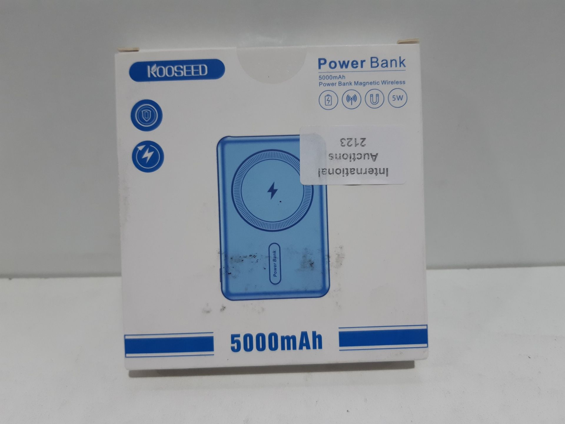 RRP £17.93 Magnetic Wireless Power Bank 5000mAh - Image 2 of 2