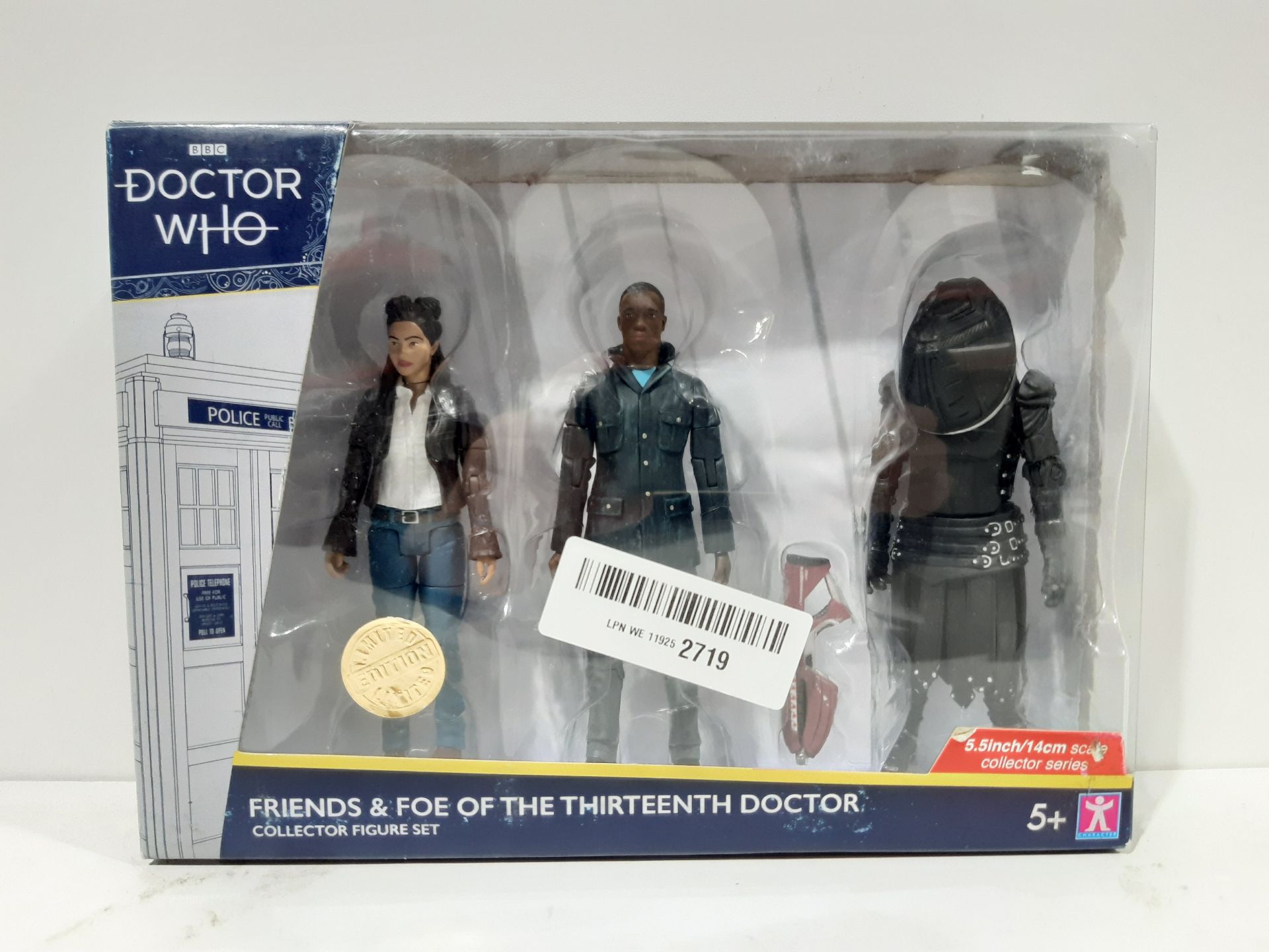 RRP £12.98 Doctor Who Friends and Foes of the 13th Dr Set - Image 2 of 2