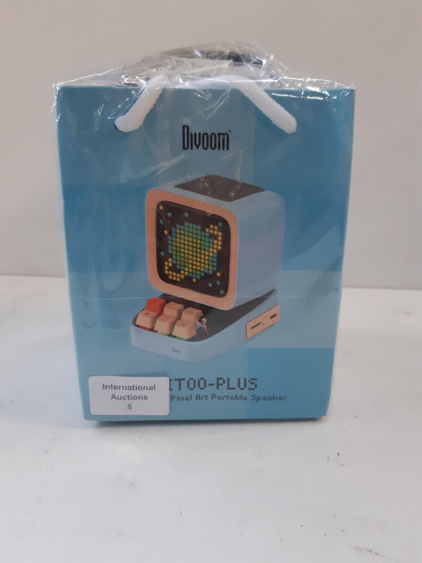 RRP £73.14 Divoom Ditoo Retro Pixel Art Bluetooth Speaker with Programmable RGB Led Screen - Image 2 of 2