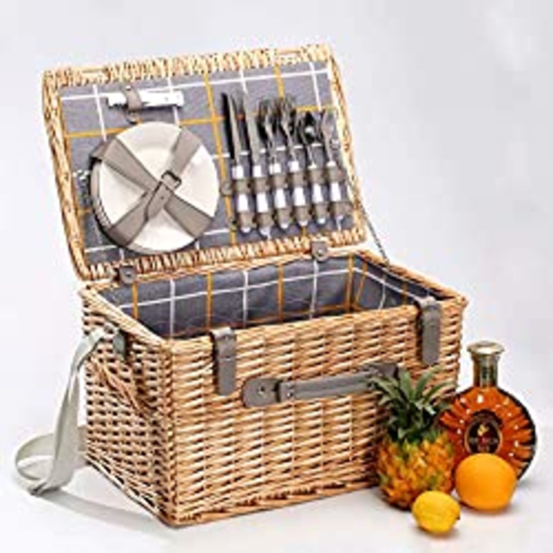 RRP £49.99 woodluv Willow Picnic Basket For 4 People Complete
