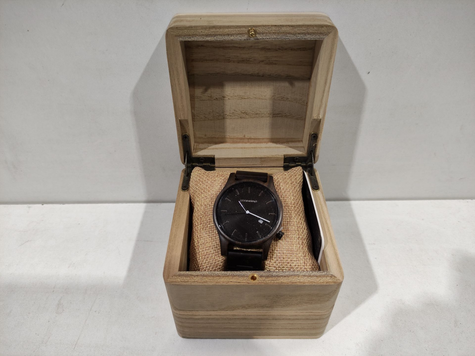 RRP £72.98 Jeddo & Sons Wooden Watch for Men Women with Calendar Date and Wooden Strap - Image 2 of 2