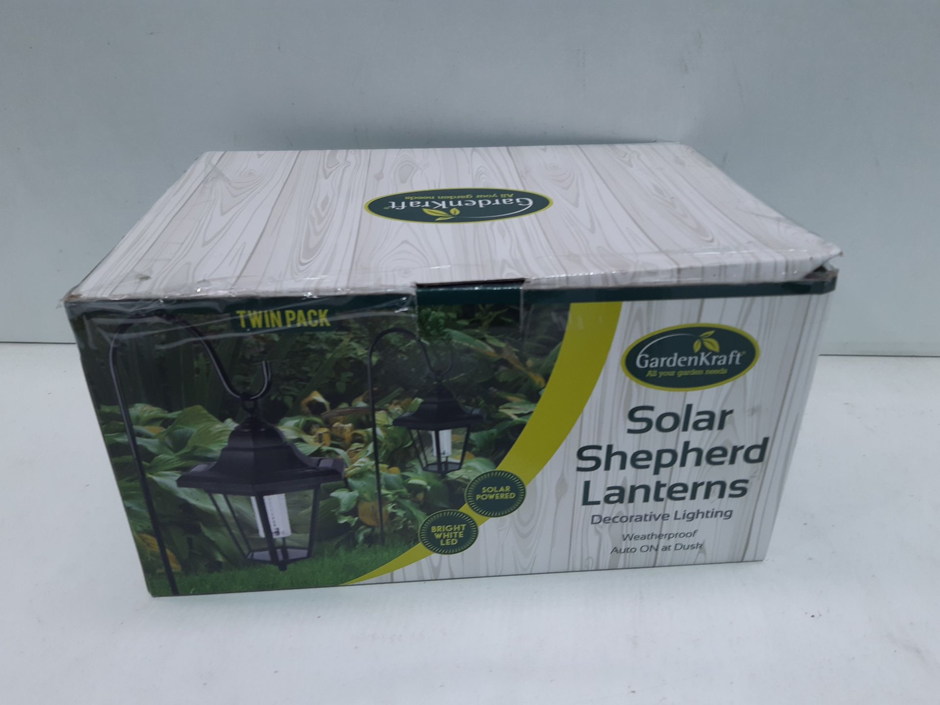 RRP £14.99 GardenKraft 18229 Pack Of 2 Solar Powered LED Shepherds - Image 2 of 2
