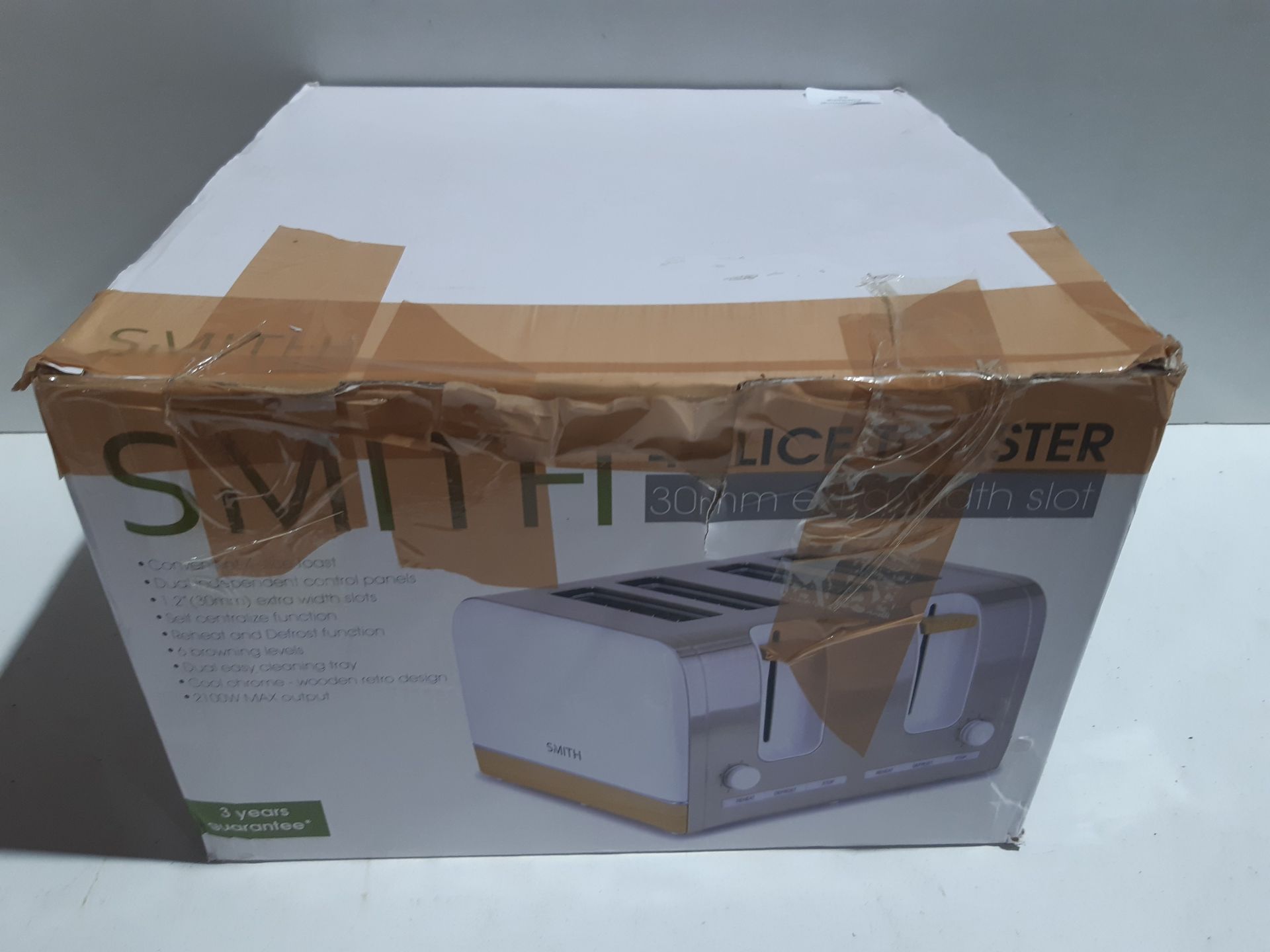 RRP £36.95 Smith-Style Premium Toaster 4 Slice Chrome & Wooden - Image 2 of 2