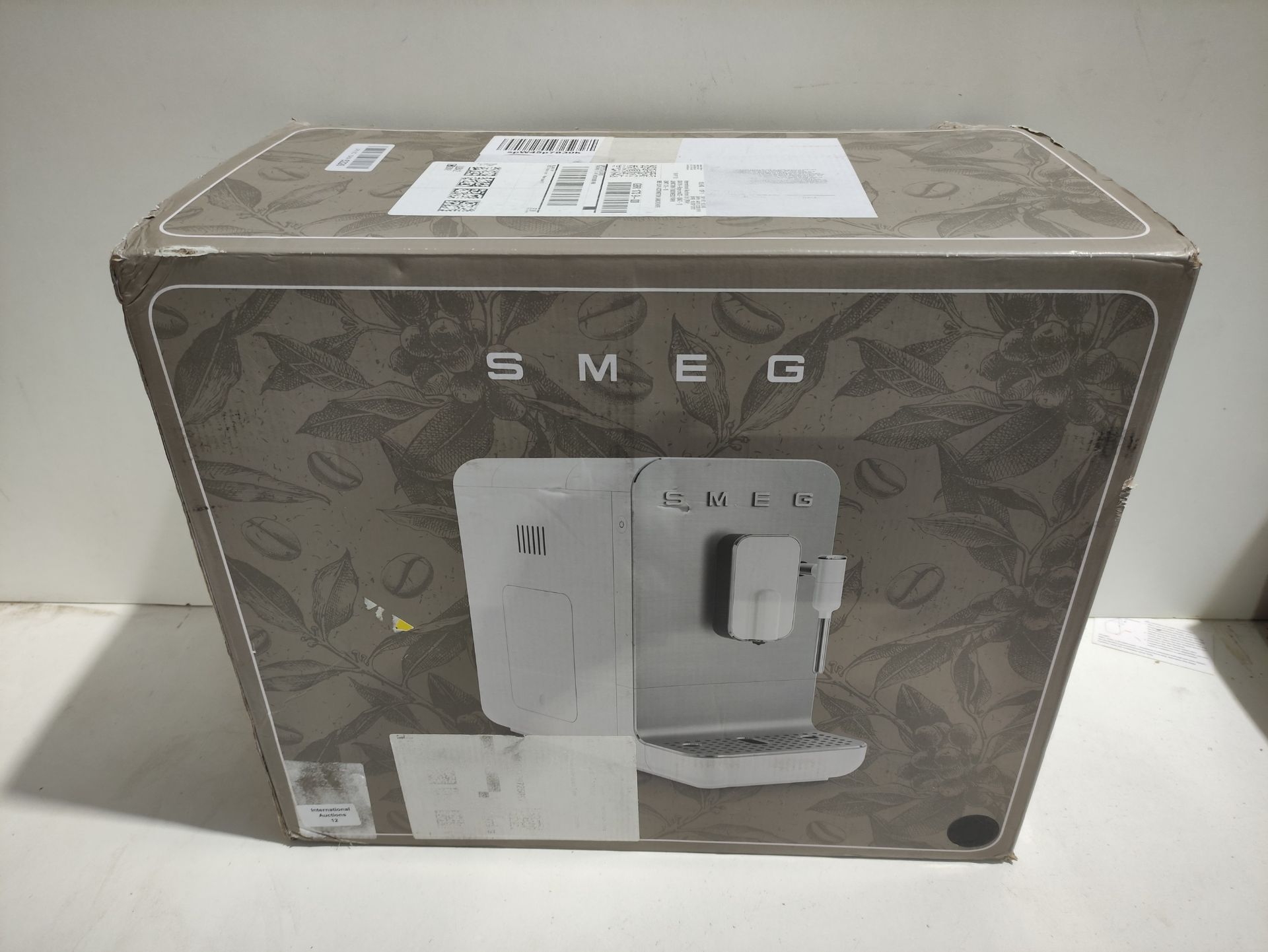 RRP £659.00 Smeg BCC02BLMUK Retro, Bean to Cup, Coffee Machine, Steam wand, Black - Image 2 of 2