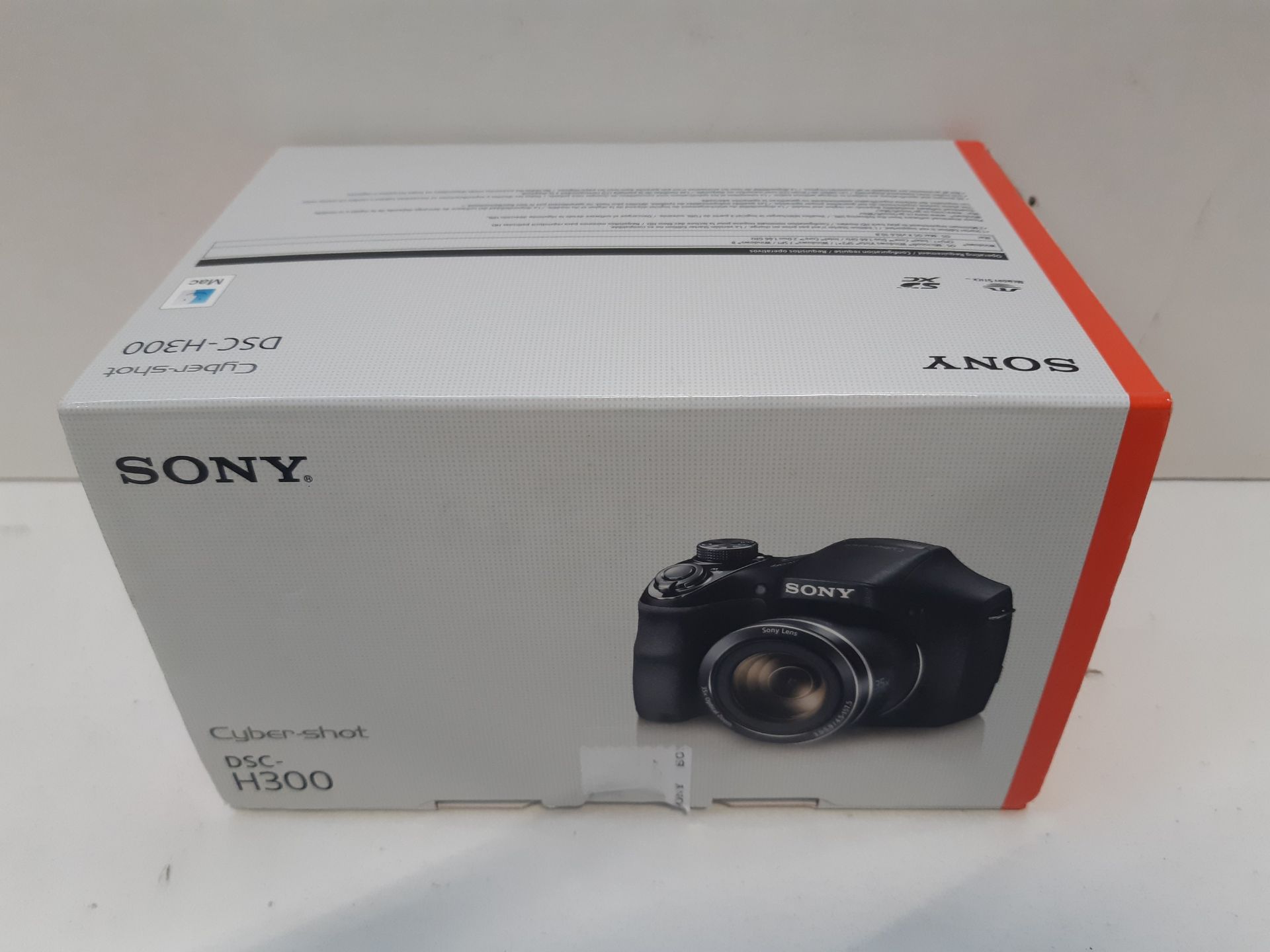 RRP £285.59 Sony Cyber-SHOT DSC-H300 ( 20.1 MP,35 x Optical Zoom,3 -inch LCD ) - Image 2 of 2