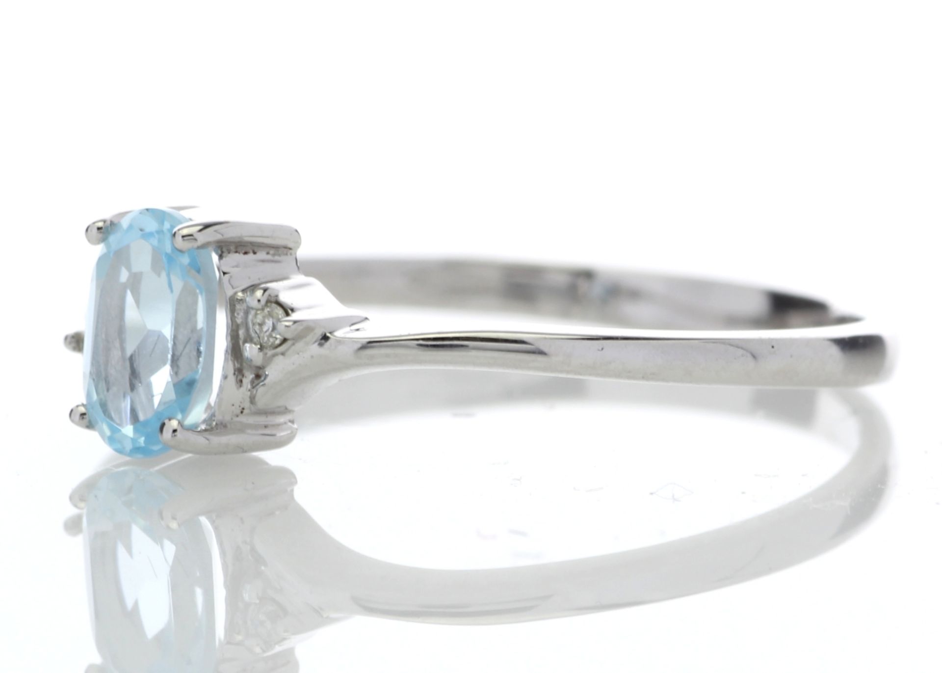9ct White Gold Diamond and Oval Shape Blue Topaz Ring 0.01 Carats - Valued by AGI £650.00 - 9ct - Image 6 of 8