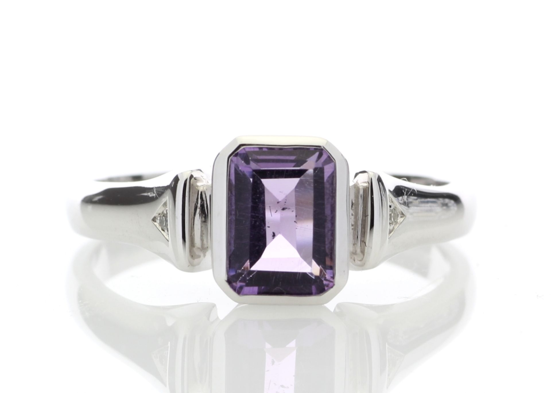 9ct White Gold Amethyst Ring 0.99 Carats - Valued by AGI £790.00 - 9ct White Gold Amethyst Ring 0.99