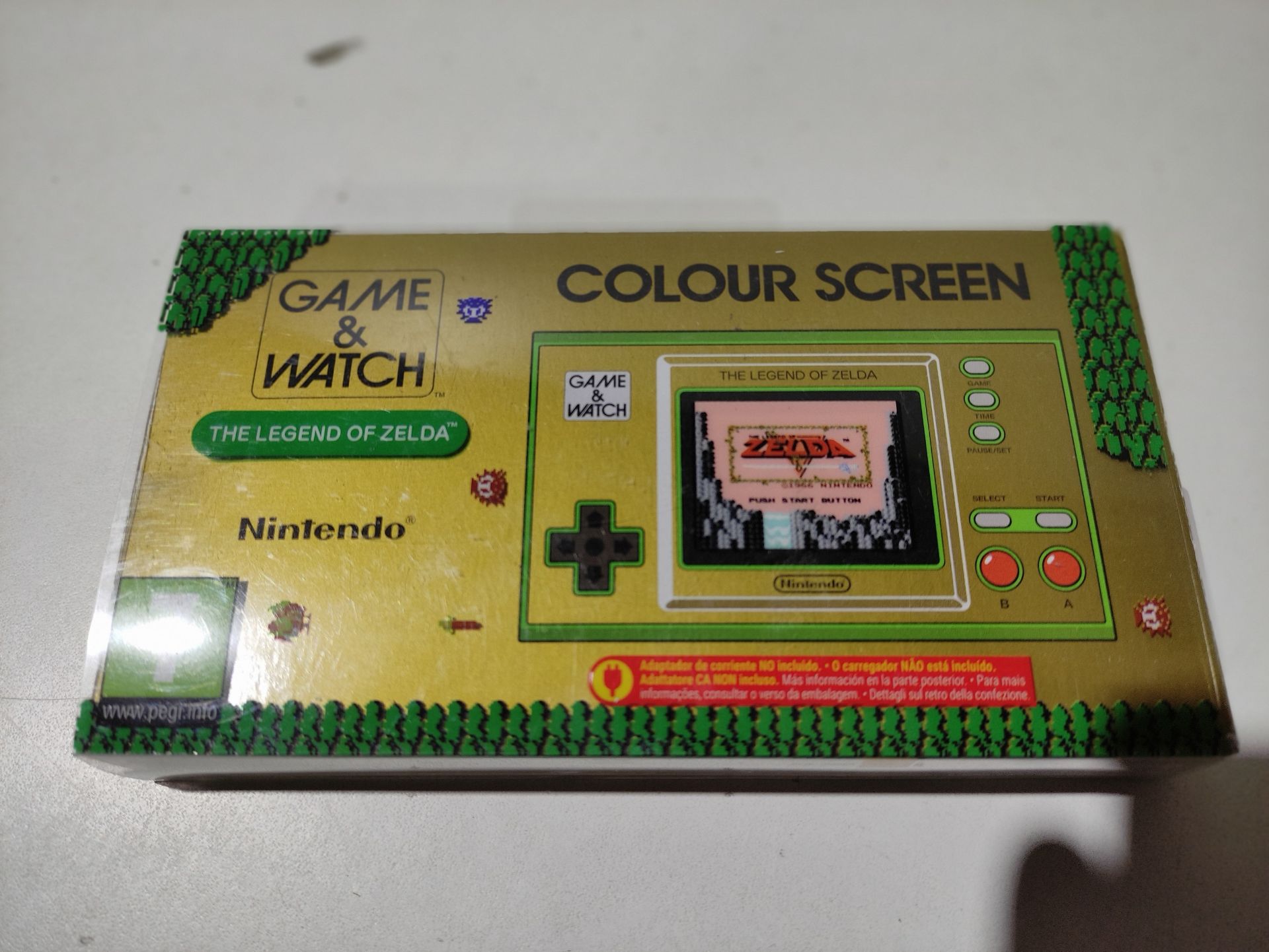 RRP £32.99 Game & Watch: The Legend of Zelda - Image 3 of 3