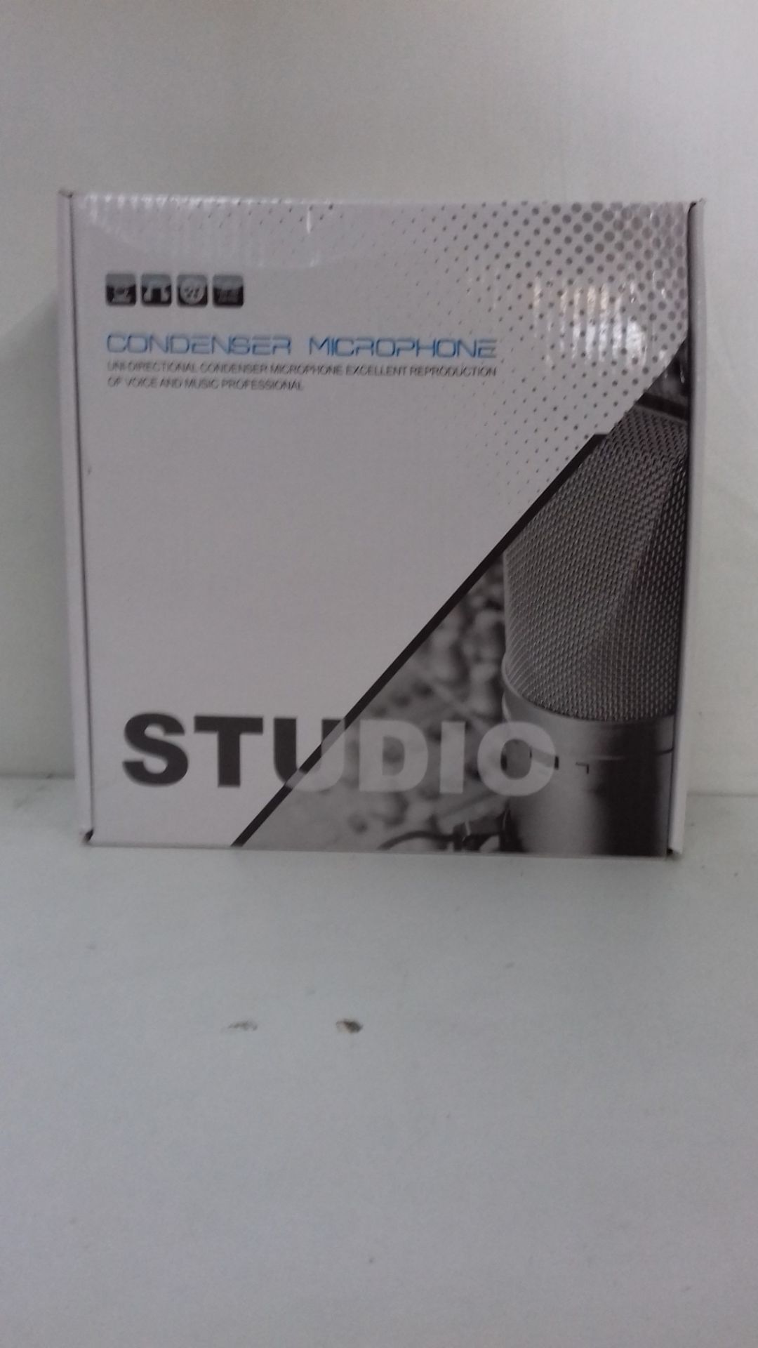 RRP £25.99 USB Microphone with Mic Stand - Image 2 of 2