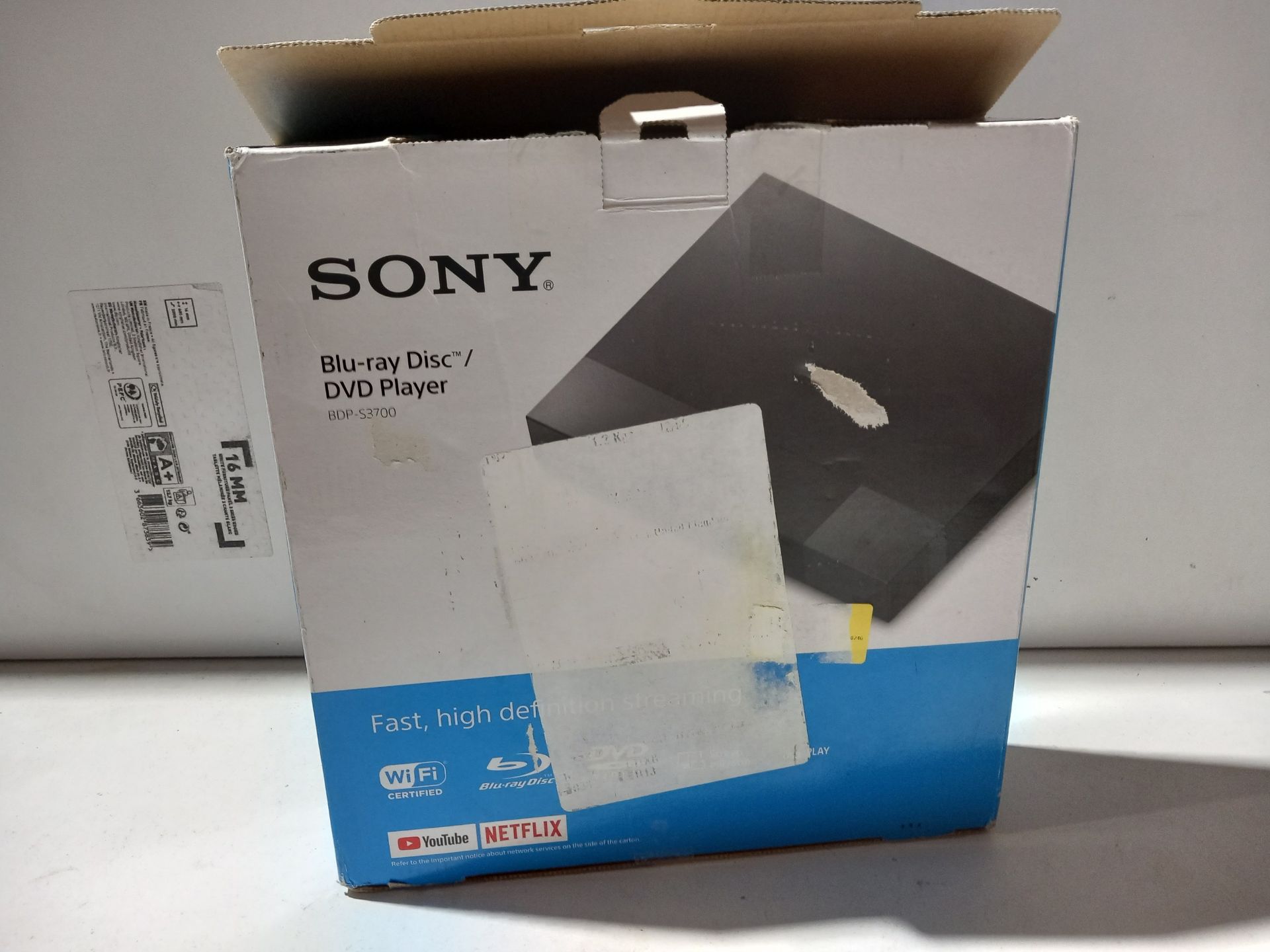 RRP £164.98 SONY BDP-S3700 smart wifi Multi Region-Free All Zone - Image 2 of 2