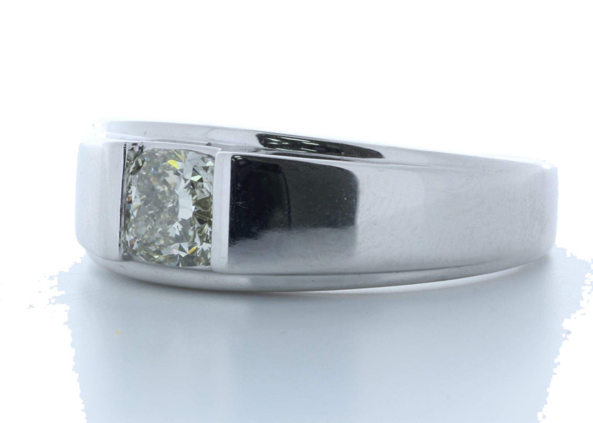 18ct White Gold Single Stone Fancy Rub Over Set Diamond Ring 1.01 Carats - Valued by AGI £16,480. - Image 2 of 5