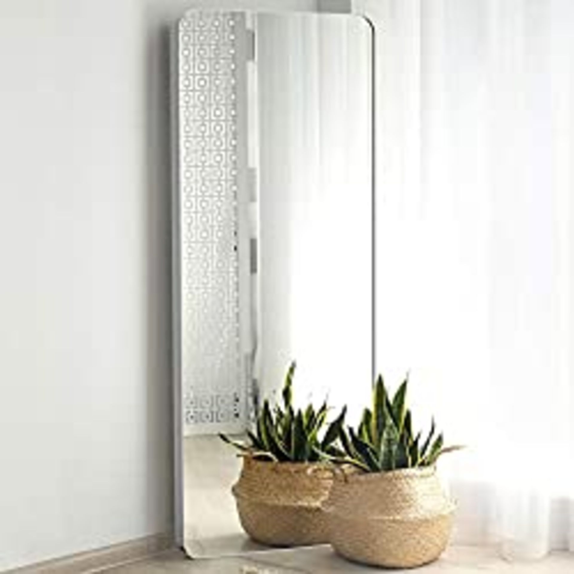 RRP £149.99 Upland Oaks Large Full Length Body Mirror for Floor & Wall in Bedroom