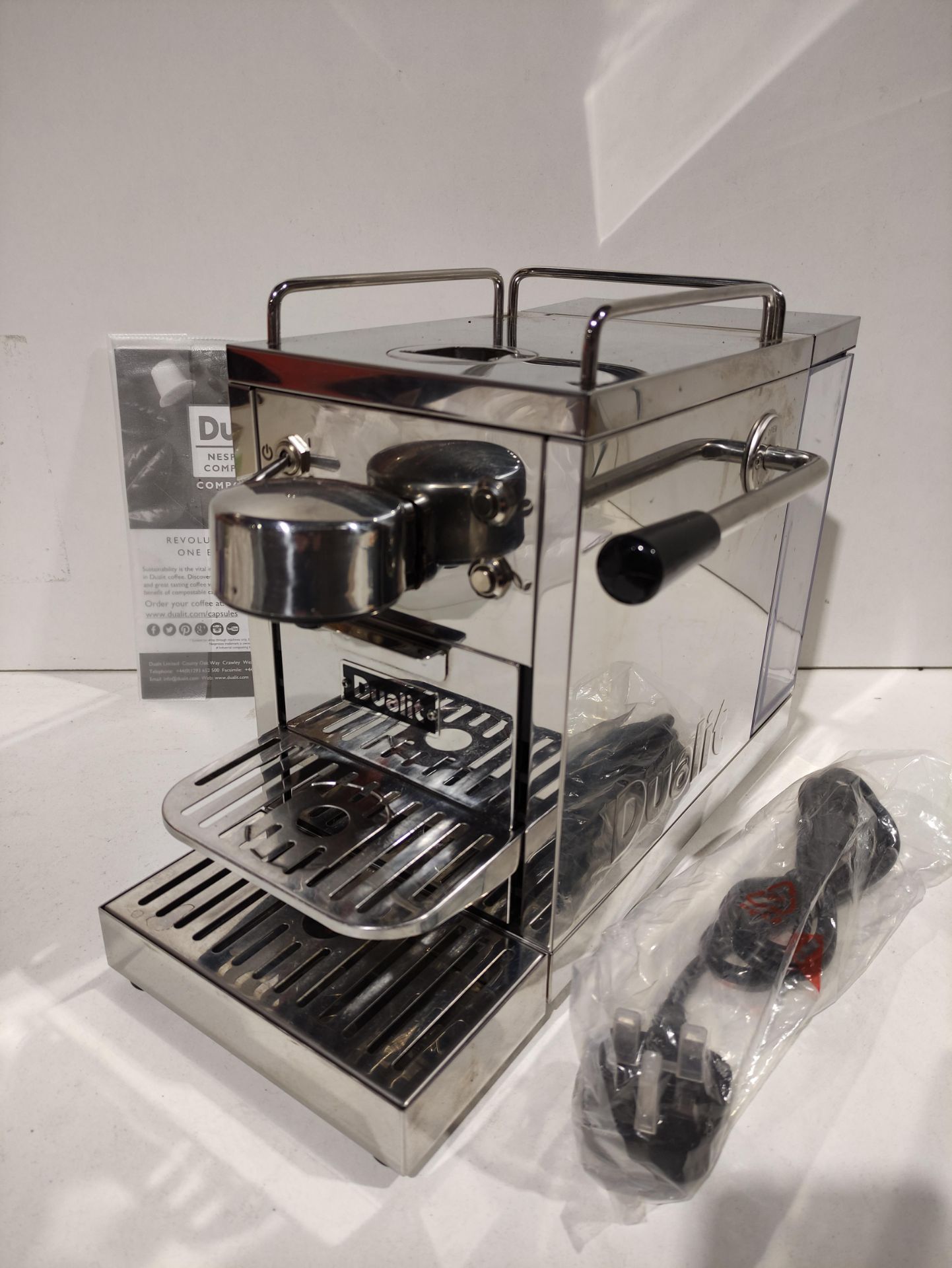 RRP £379.00 Dualit Classic Capsule Machine - Espresso/Coffee Machine Model: CPD4 - Image 2 of 2