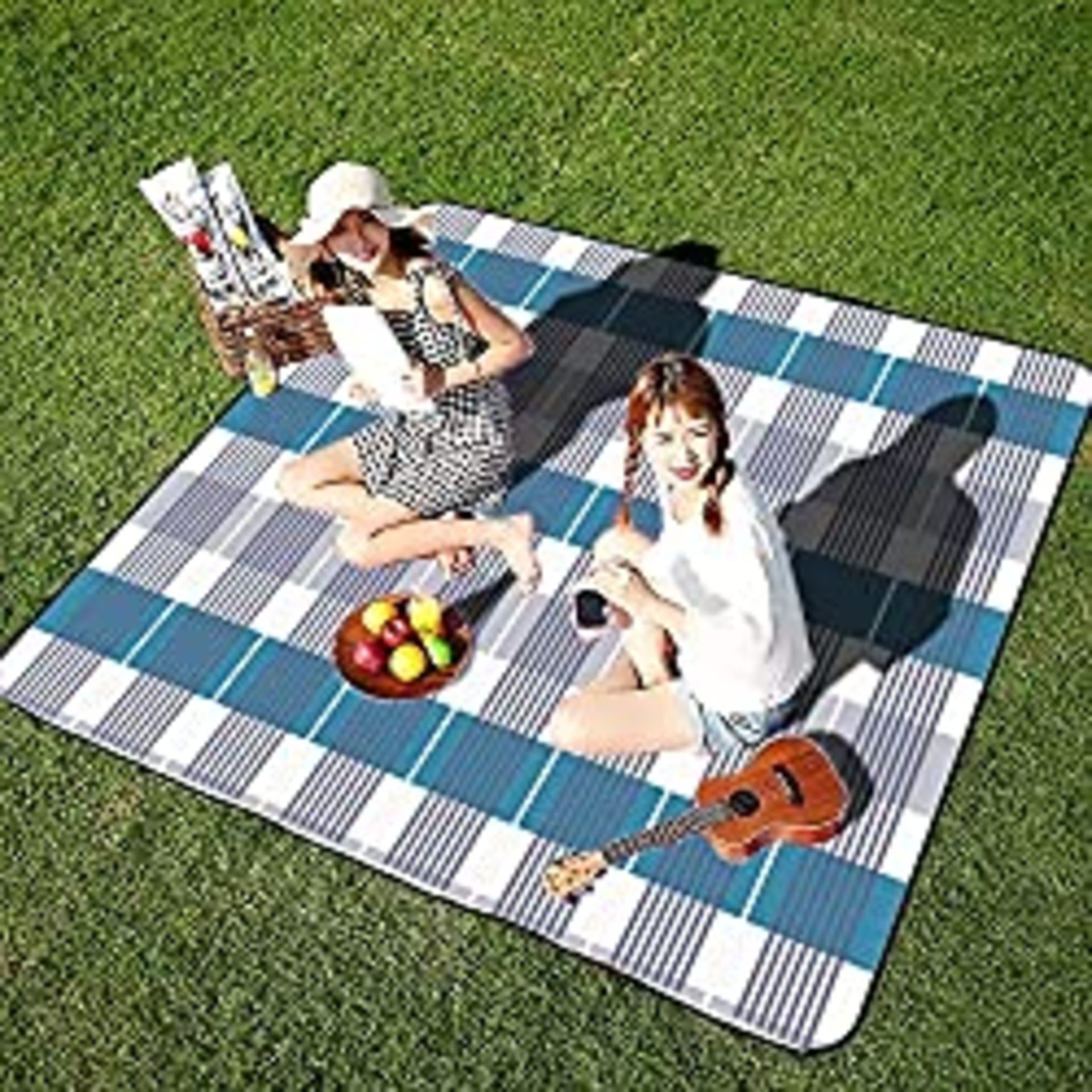 RRP £19.99 DUTSUGUAR 79"x79" Picnic Blanket