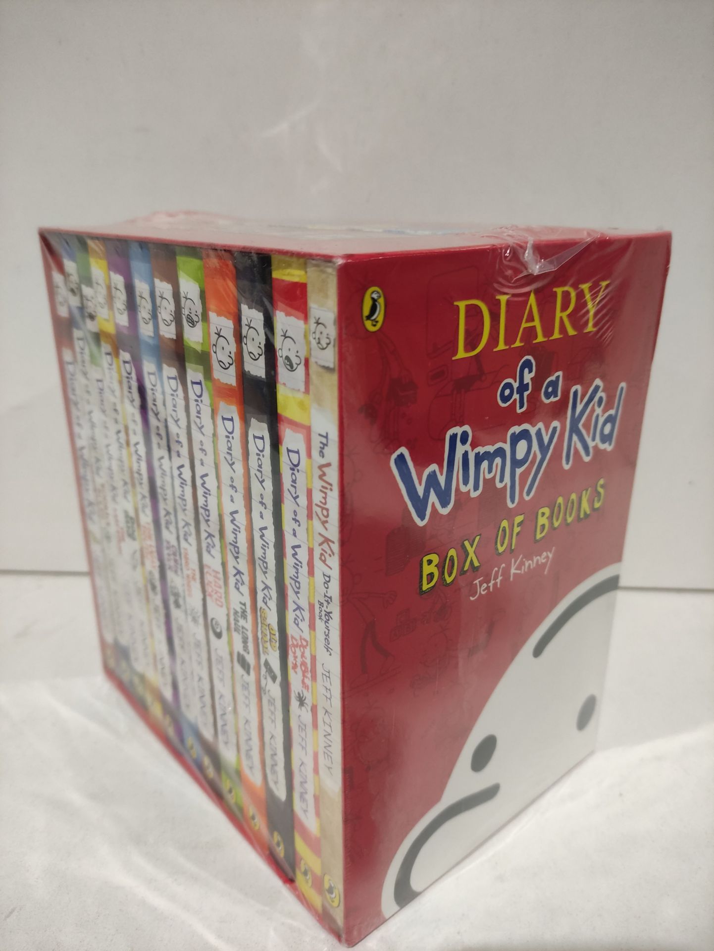 RRP £34.79 BRAND NEW STOCK Diary of a Wimpy Kid Collection 12 Books Box Set - Image 2 of 2