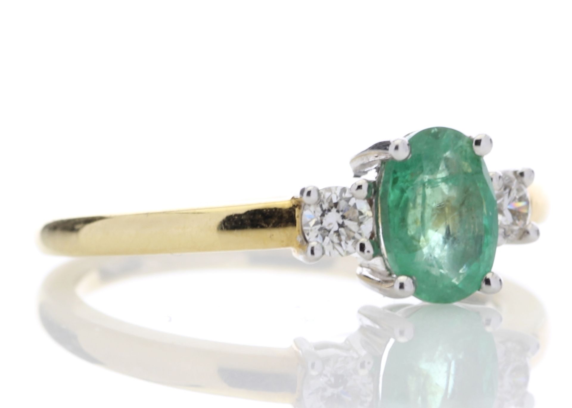 18ct Yellow Gold Diamond Ring 0.20 Carats - Valued By GIE £4,160.00 - A stunning oval shaped emerald - Image 4 of 5