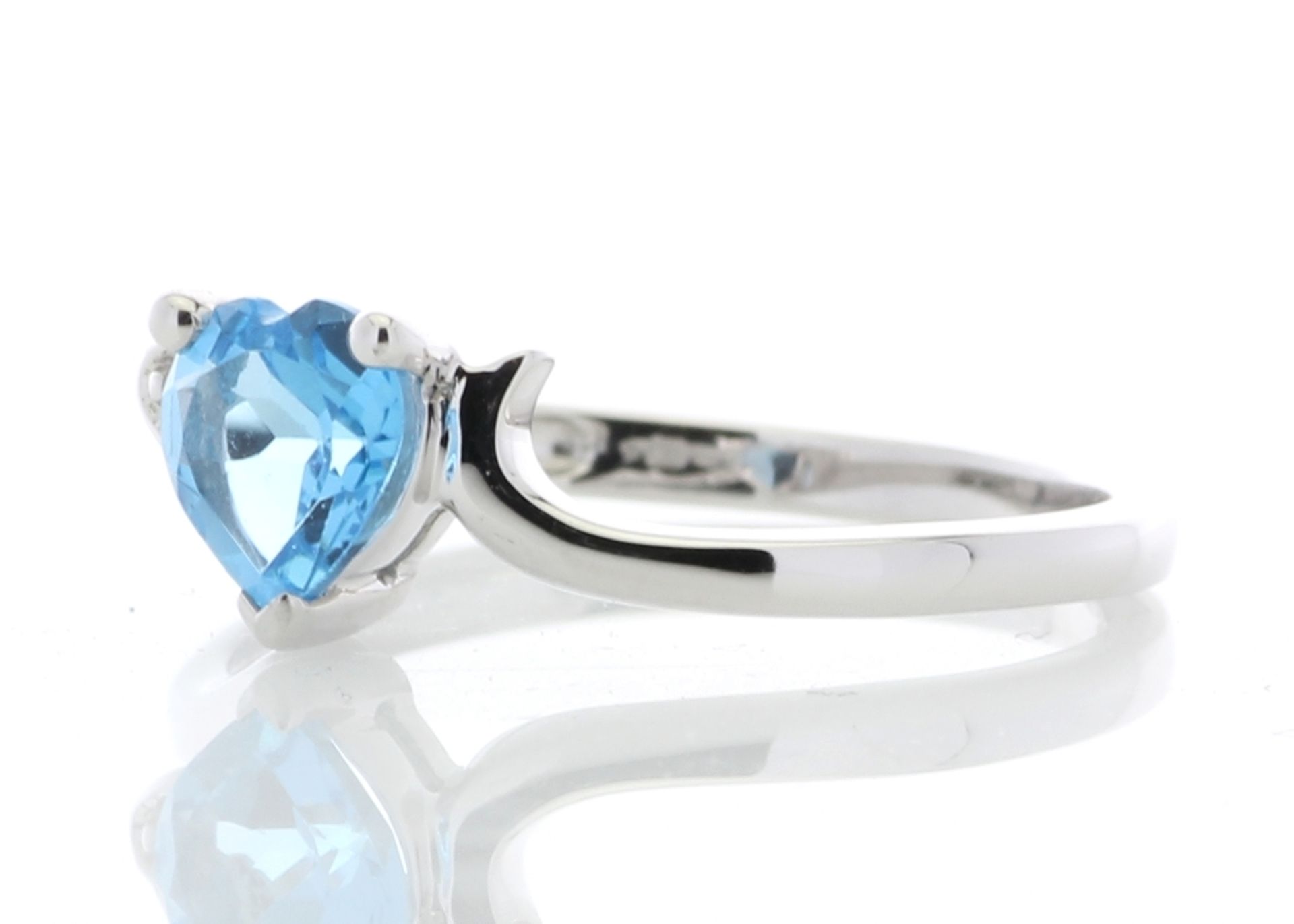 9ct White Gold Diamond and Heart Shaped Blue Topaz Ring (T 1.03) 0.01 Carats - Valued By AGI £1, - Image 2 of 5