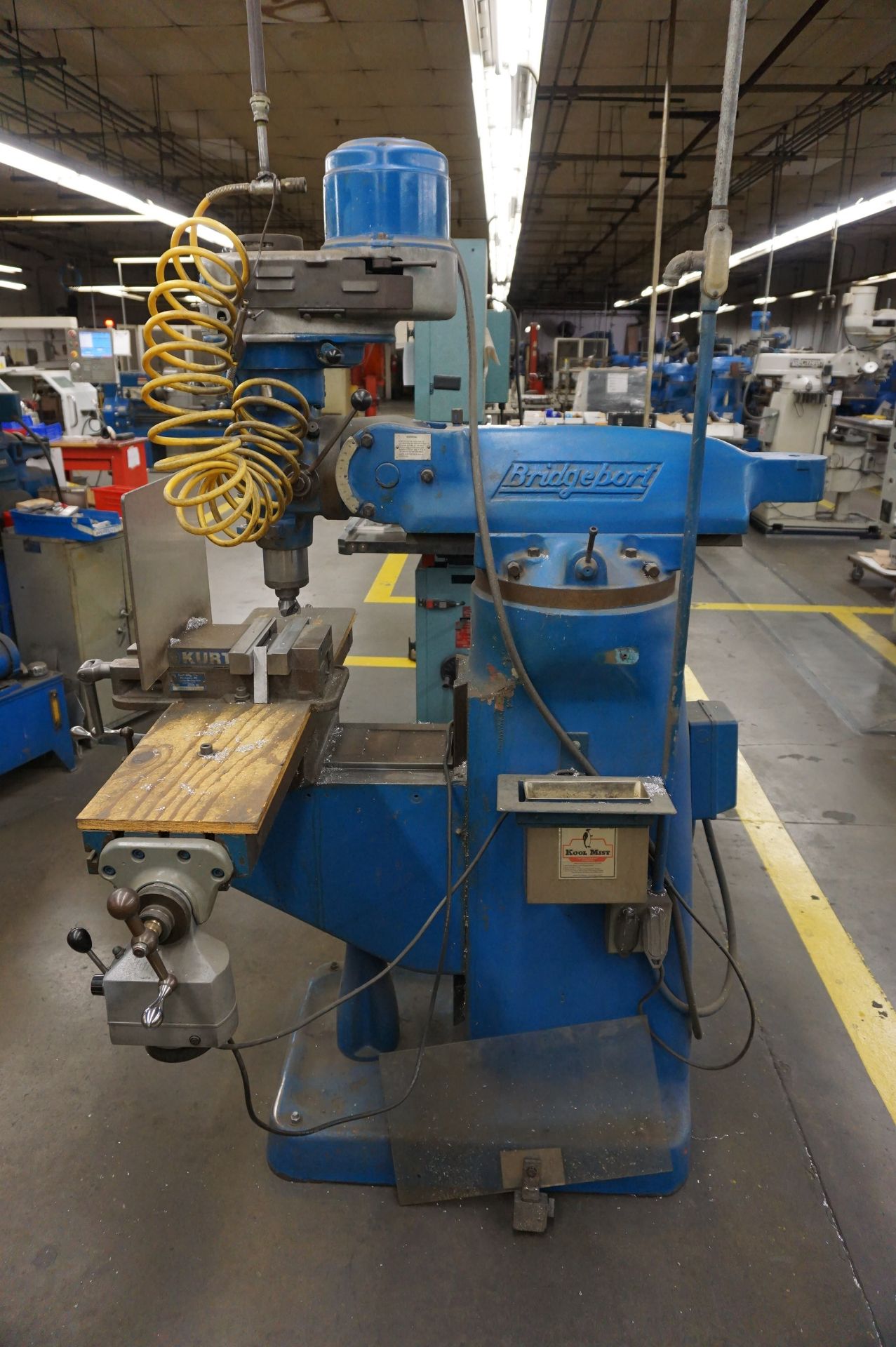 BRIDGEPORT MILLING MACHINE S/N J-153823 **Rigging provided exclusively by Golden Bear Services. - Image 4 of 6