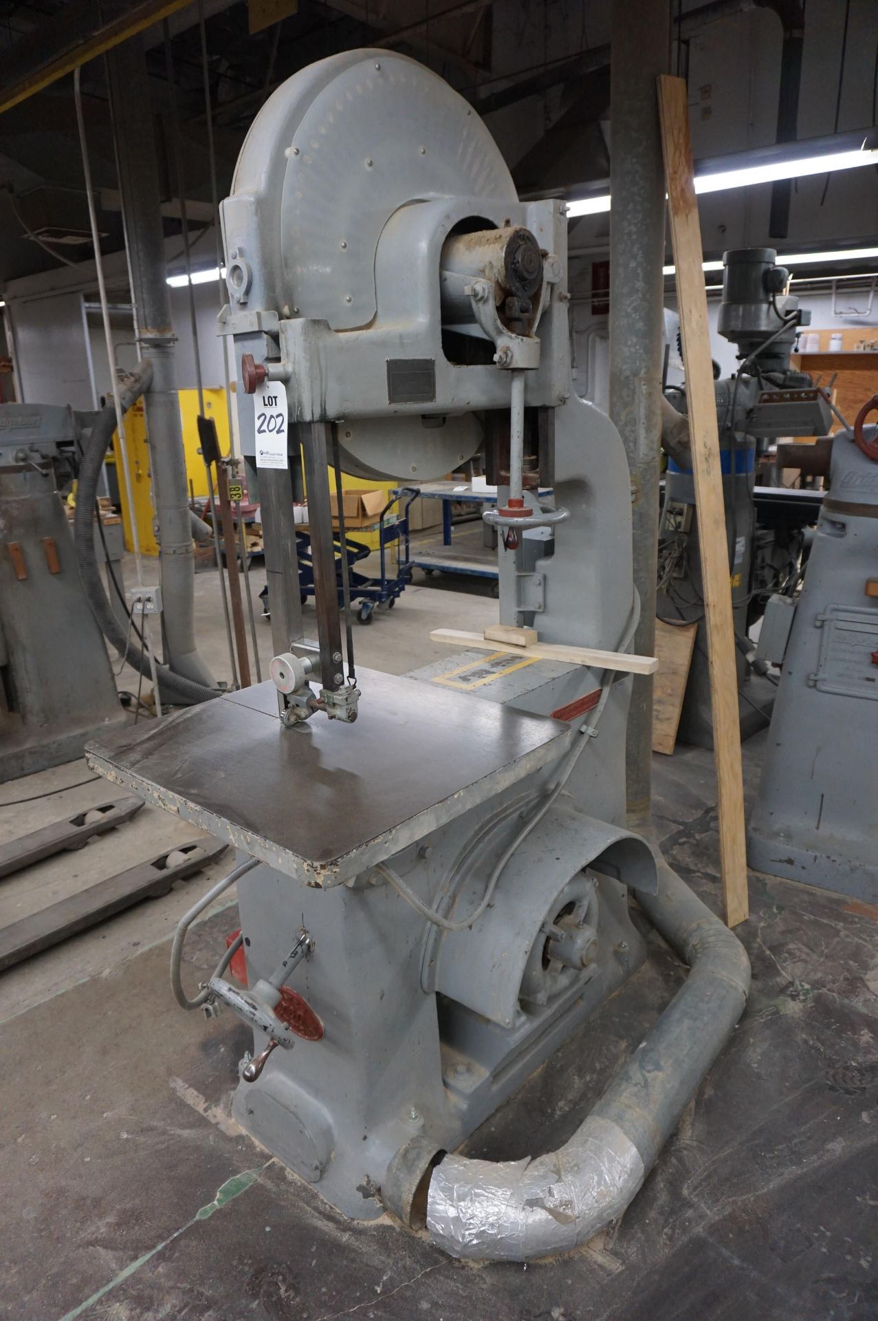 YATES AMERICAN B-11738 BAND SAW **Rigging provided exclusively by Golden Bear Services. Loading - Image 2 of 5