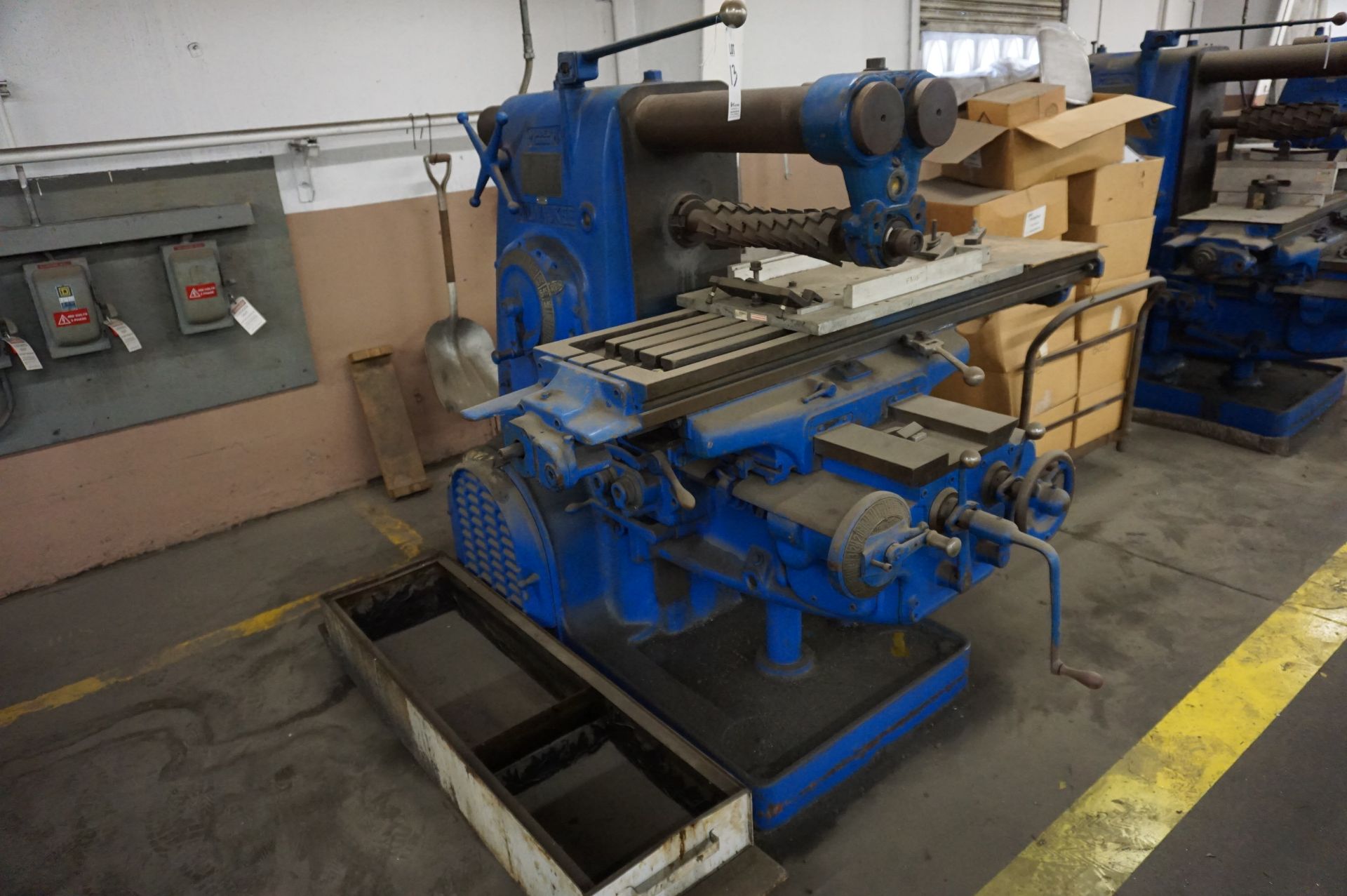 KEARNEY AND TRECKER MODEL K HORIZONTAL MILLING MACHINE NO. 2, S/N 2-3318 *LOCK OUT TAGGED - Image 2 of 3